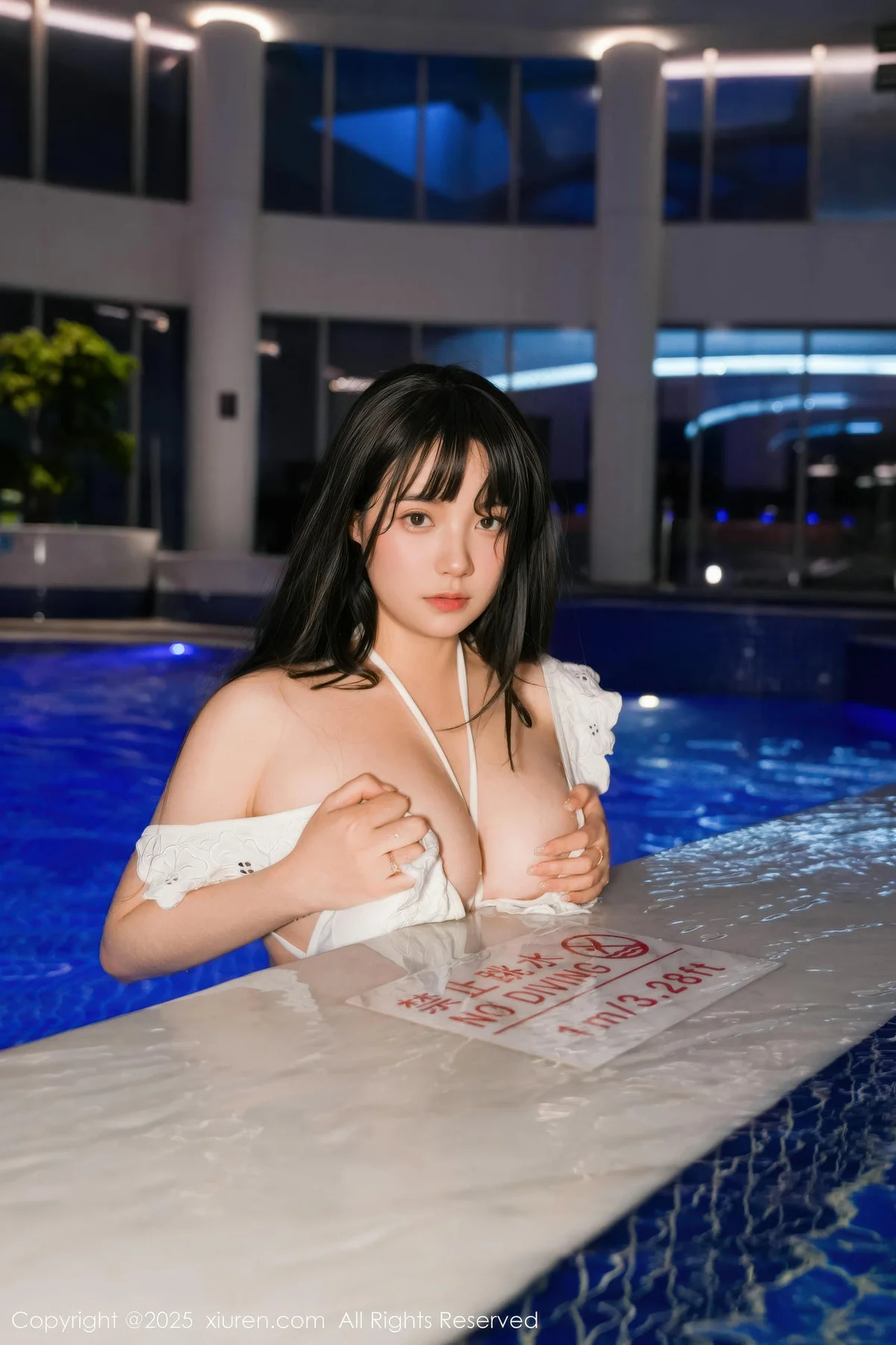 XiuRen 秀人 No.10959 软情 白色比基尼曼妙身姿 - 4