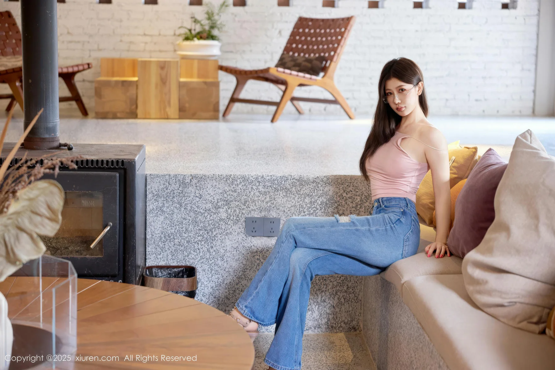 XiuRen 秀人 No.10983 尹甜甜sunny 洁白肤色粉色常服 - 6