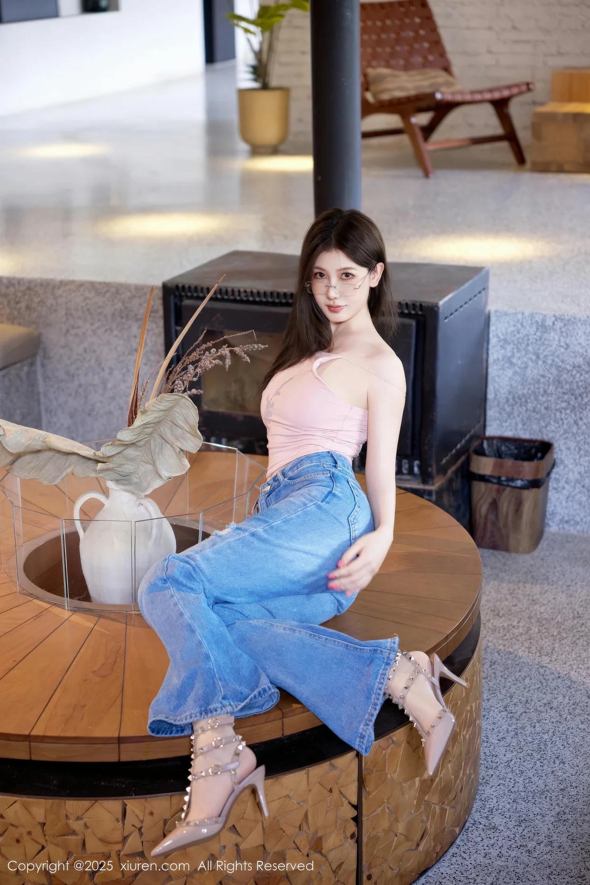 XiuRen 秀人 No.10983 尹甜甜sunny 洁白肤色粉色常服 - 7