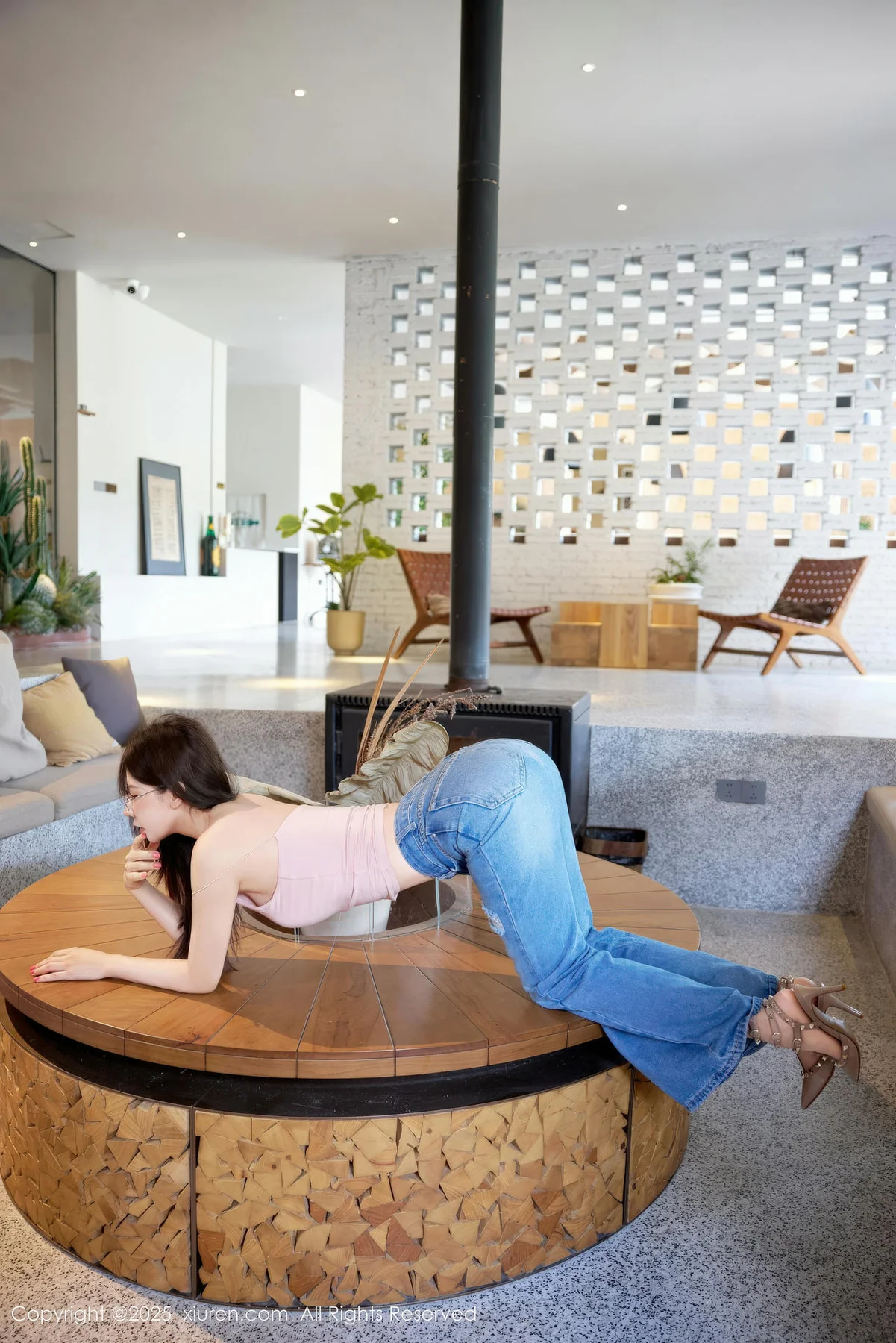 XiuRen 秀人 No.10983 尹甜甜sunny 洁白肤色粉色常服 - 7