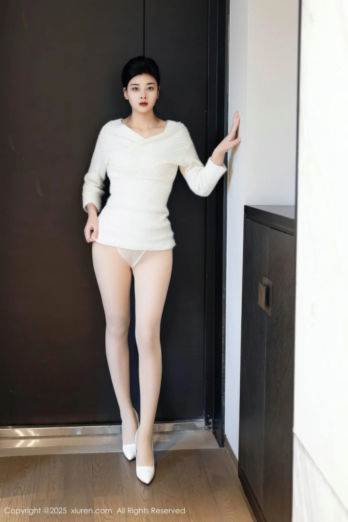 XiuRen 秀人 No.10986 徐清妍 白色毛衣肉色丝袜 - 3