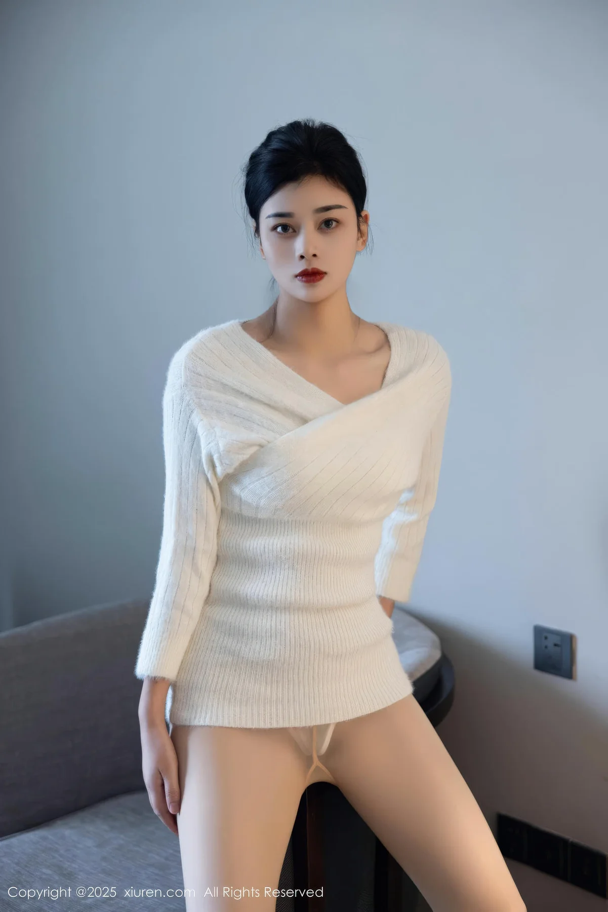 XiuRen 秀人 No.10986 徐清妍 白色毛衣肉色丝袜 - 4