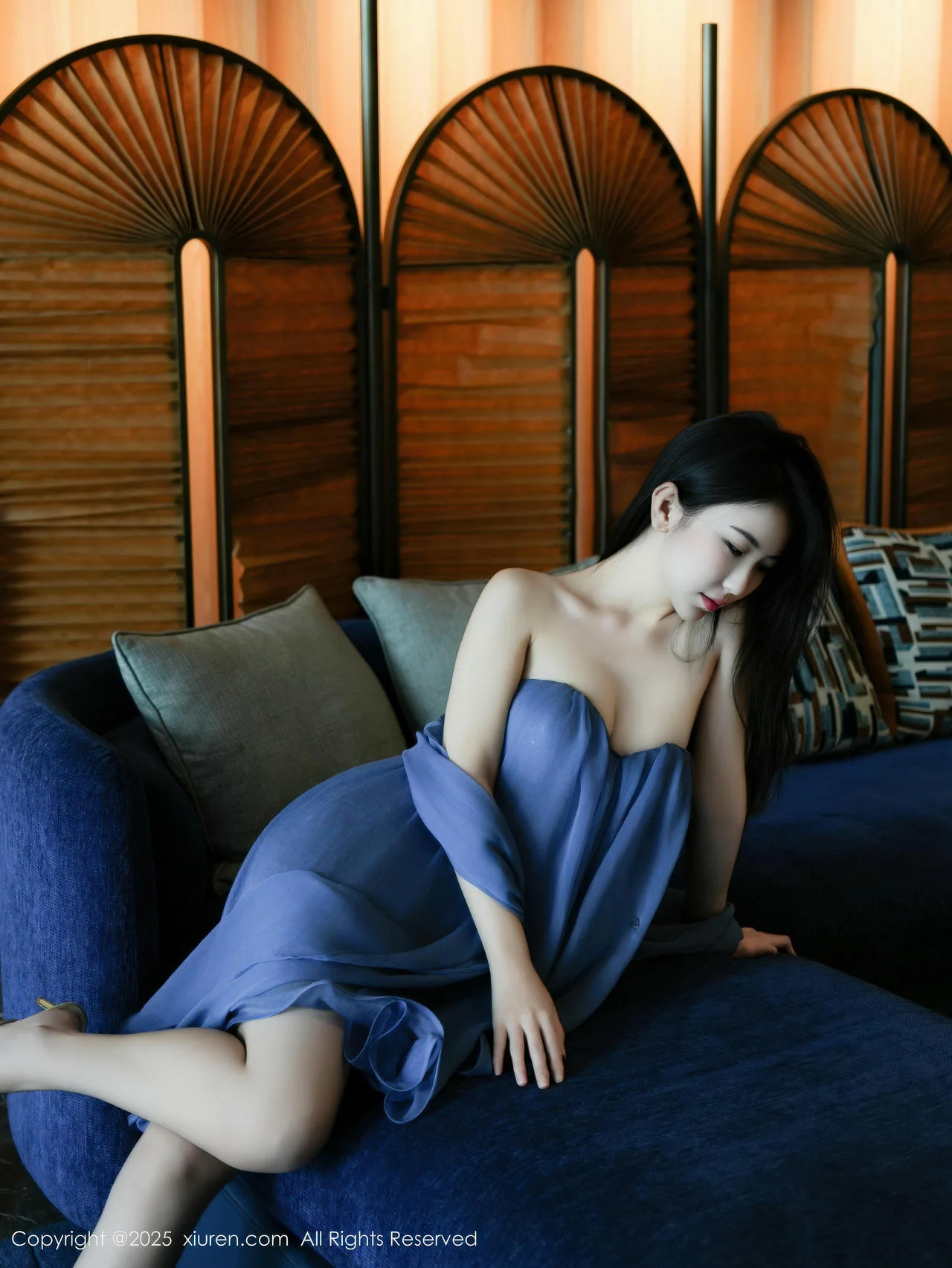 XiuRen 秀人 No.10988 烧烧小桃 蓝色连衣短裙 - 5