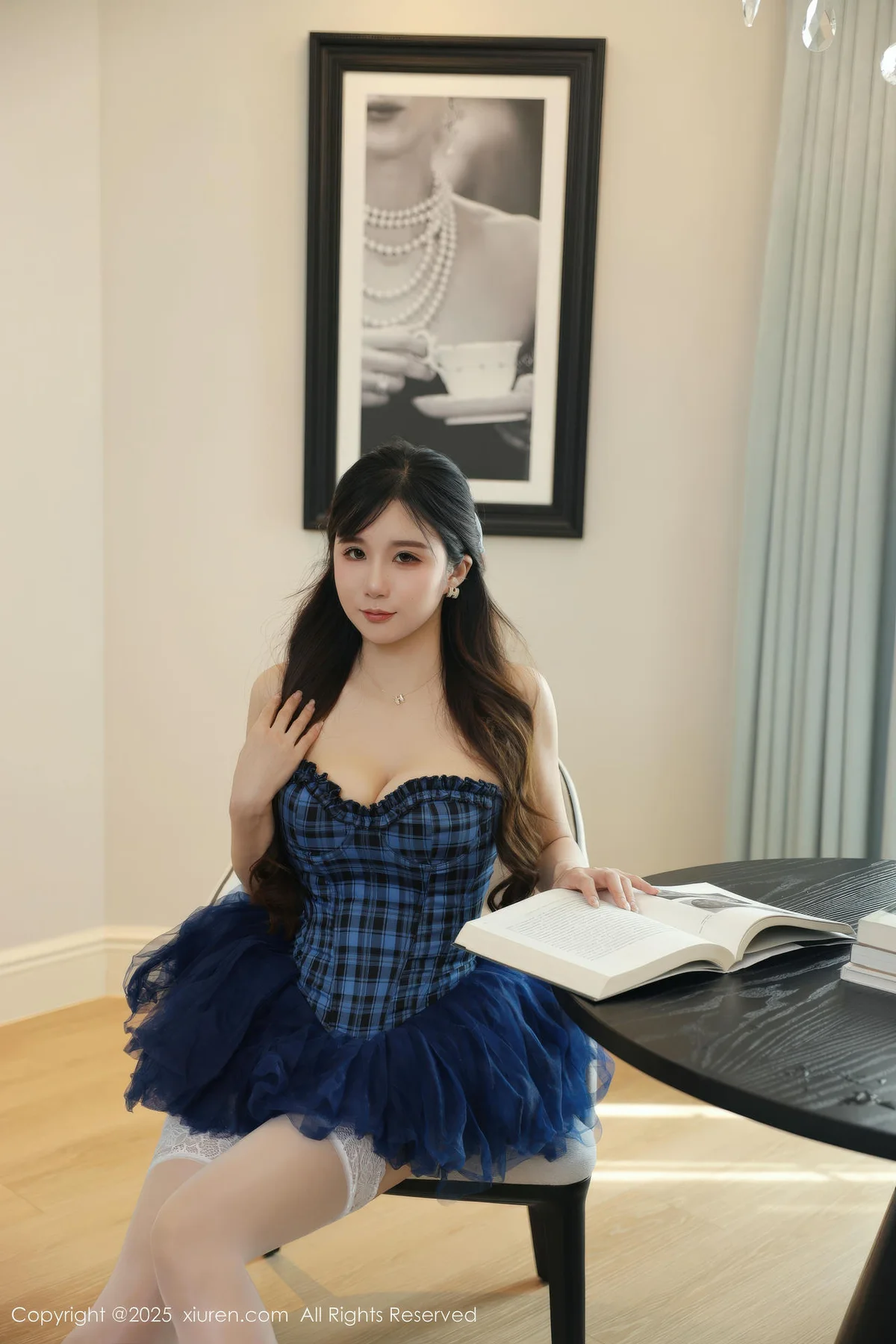 XiuRen 秀人 No.10990 小肉肉咪  童颜少女蓬蓬裙白色丝袜 - 8