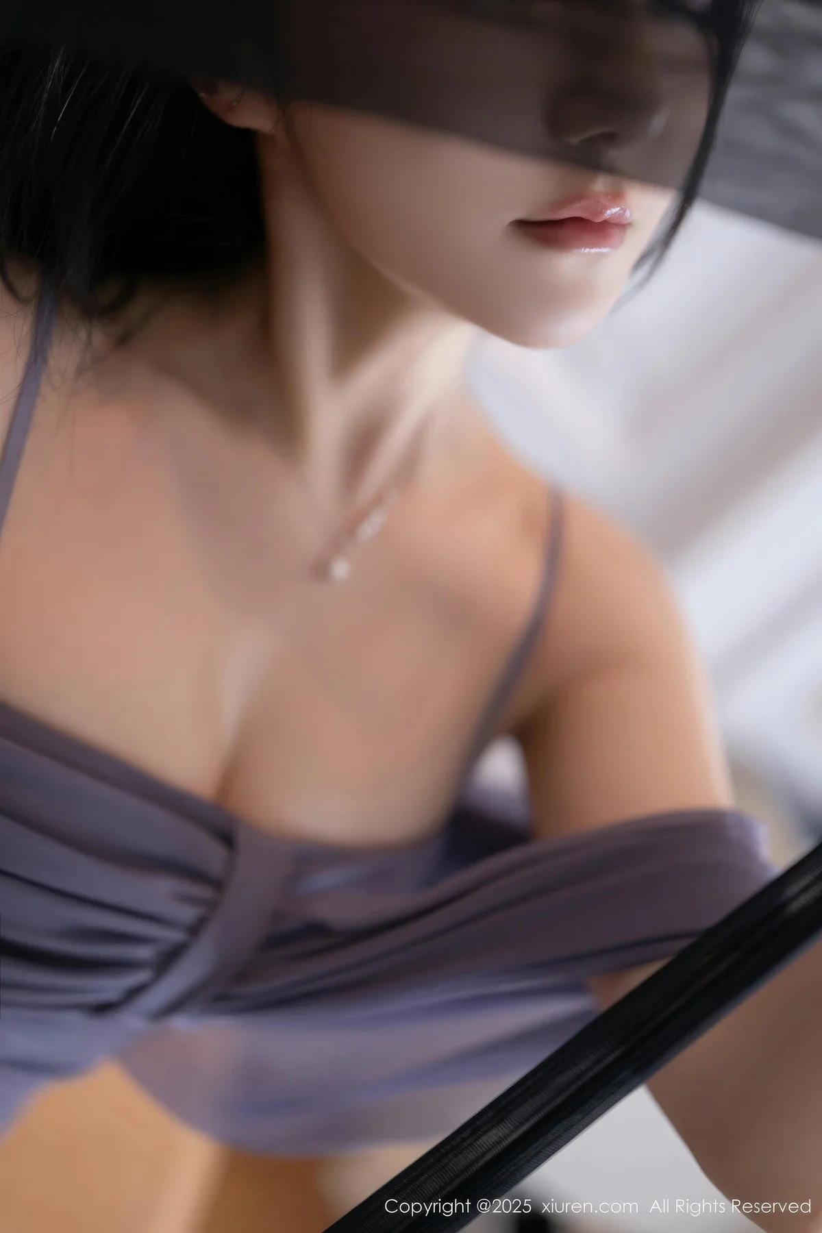 XiuRen 秀人 No.10992 鱼子酱Fish 感紫色连衣裙紫色丝袜 - 5