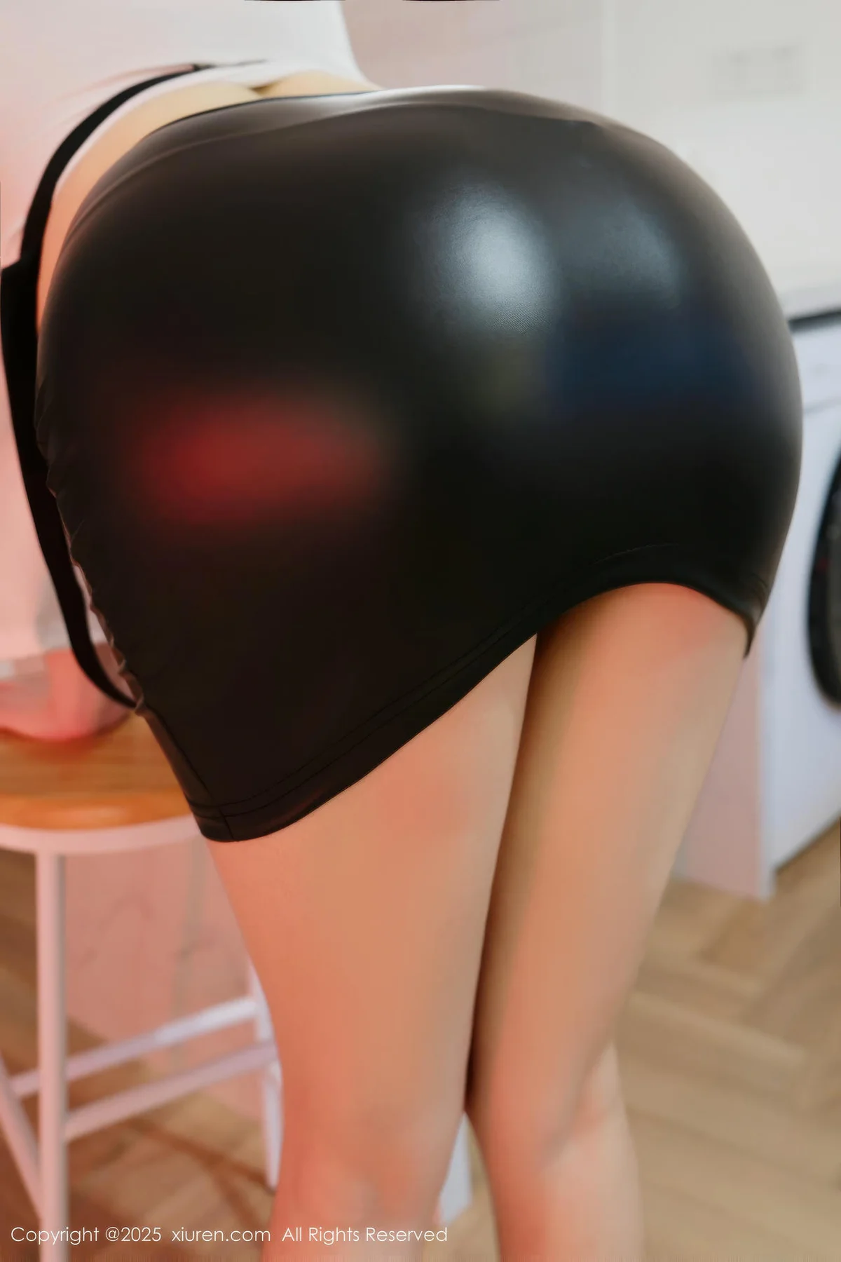 XiuRen 秀人 No.10993 福福Thrive 丰满少女超短裤 - 6