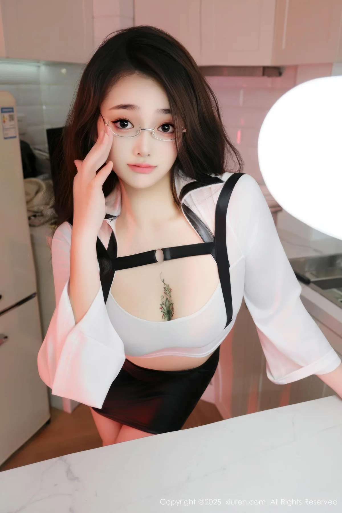 XiuRen 秀人 No.10993 福福Thrive 丰满少女超短裤 - 6