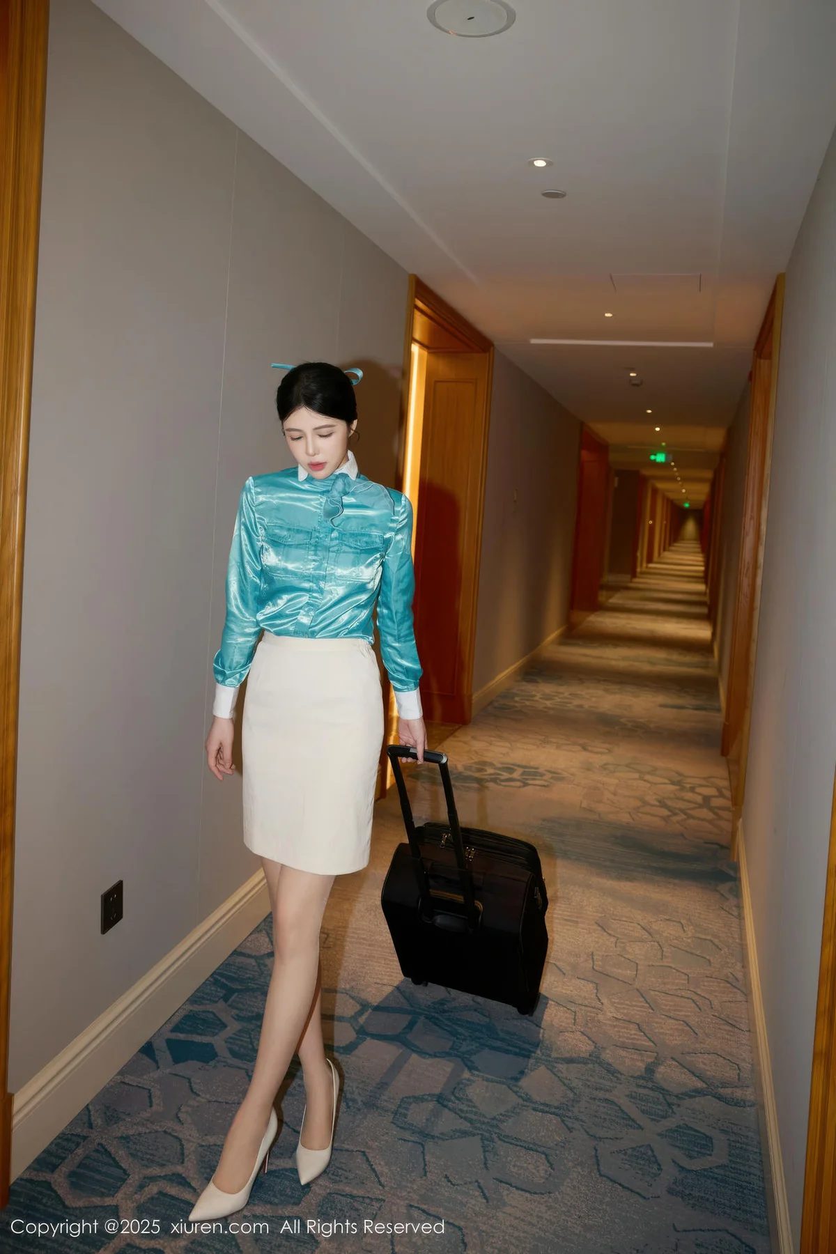 XiuRen 秀人 No.10998 方蕾蕾 空姐制服诱惑 - 8