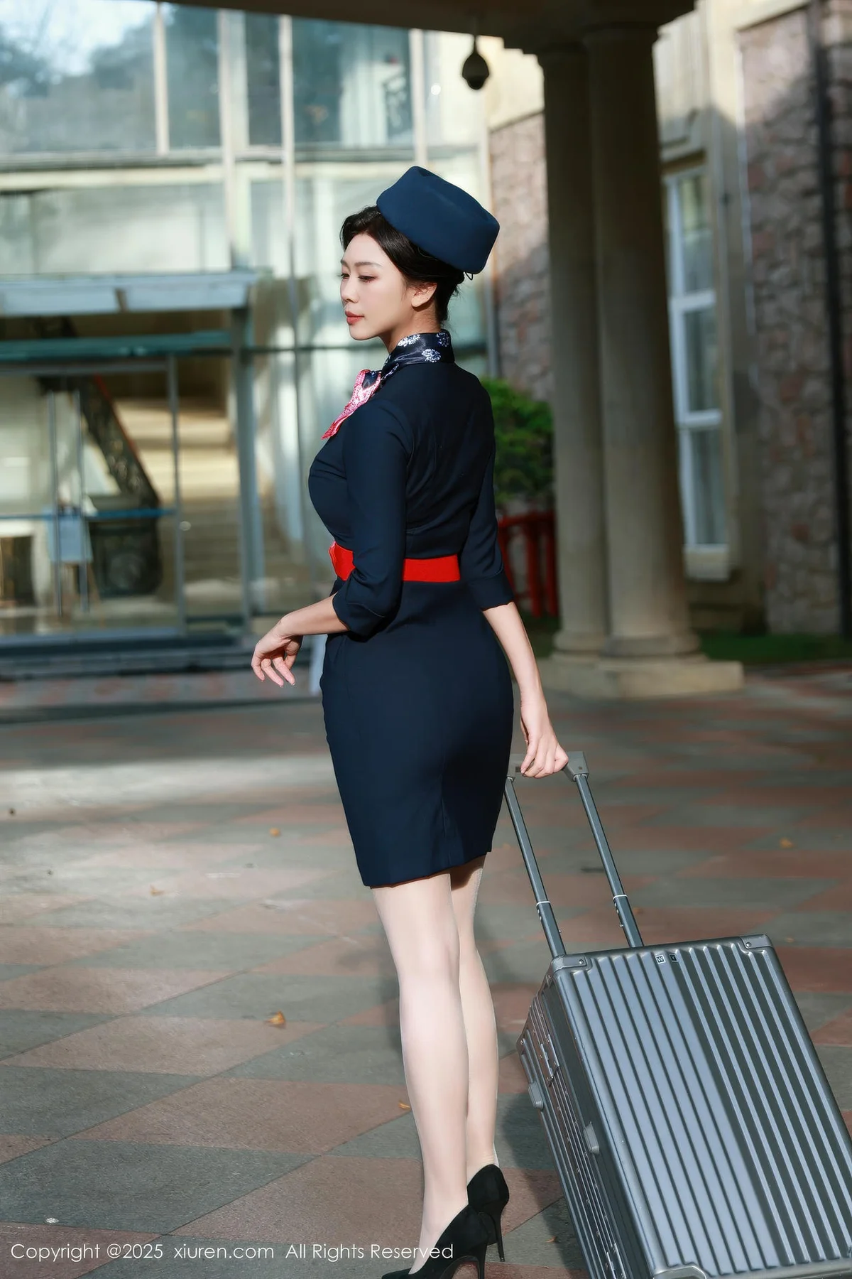 XiuRen 秀人 No.11009 玫瑰我爱你 性感空姐制服诱惑 - 1