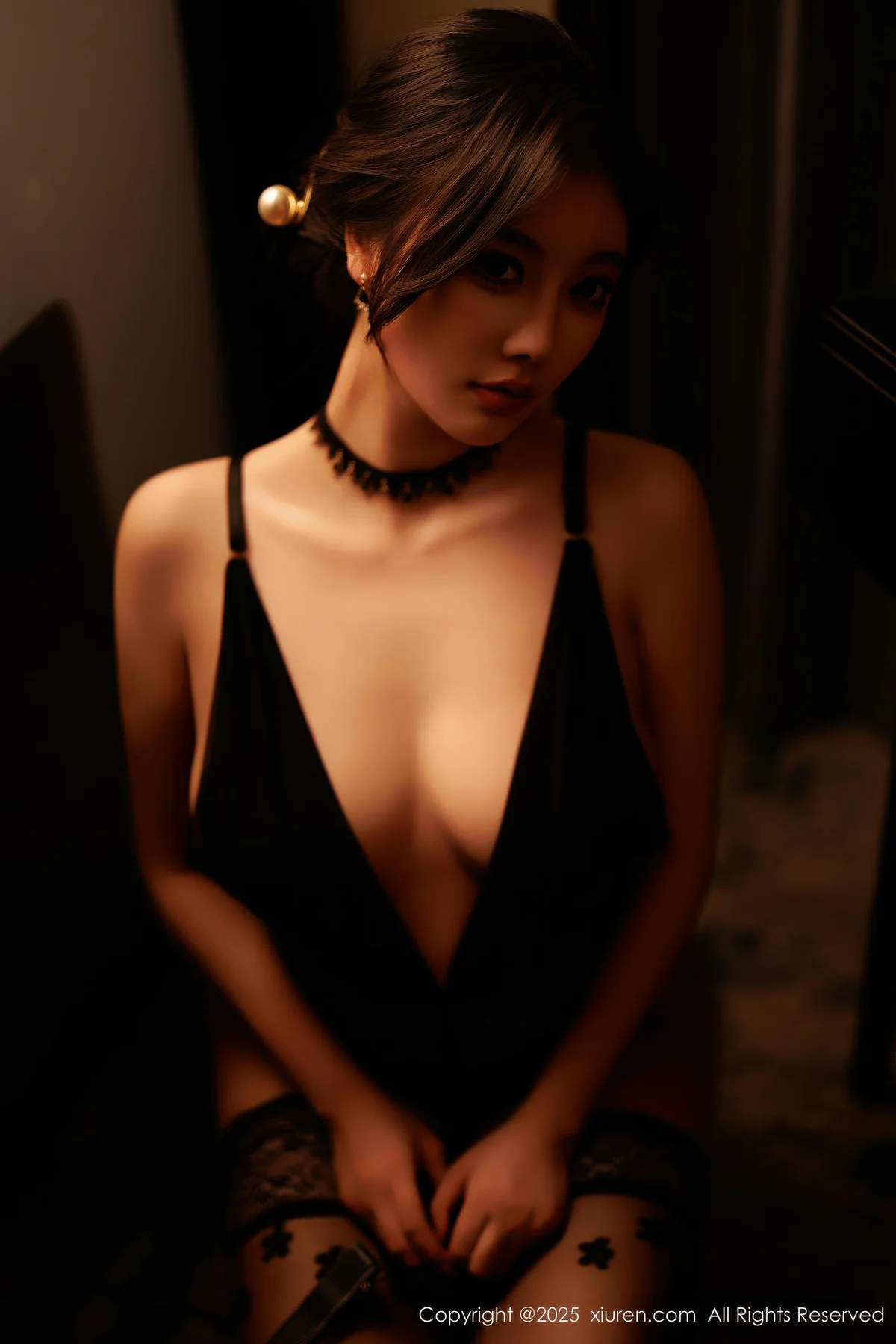 XiuRen 秀人 No.11013 CHENCHEN 修身旗袍西安旅拍写真发布 - 7