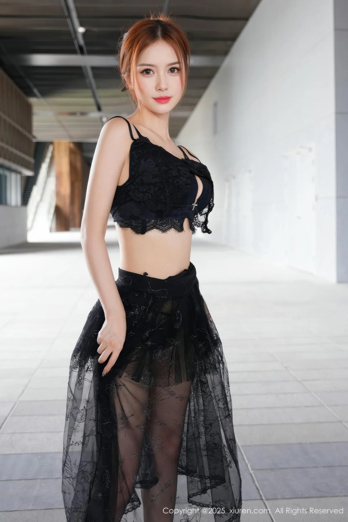 XiuRen 秀人 No.11016 白芷yy 黑色情趣内衣 - 1