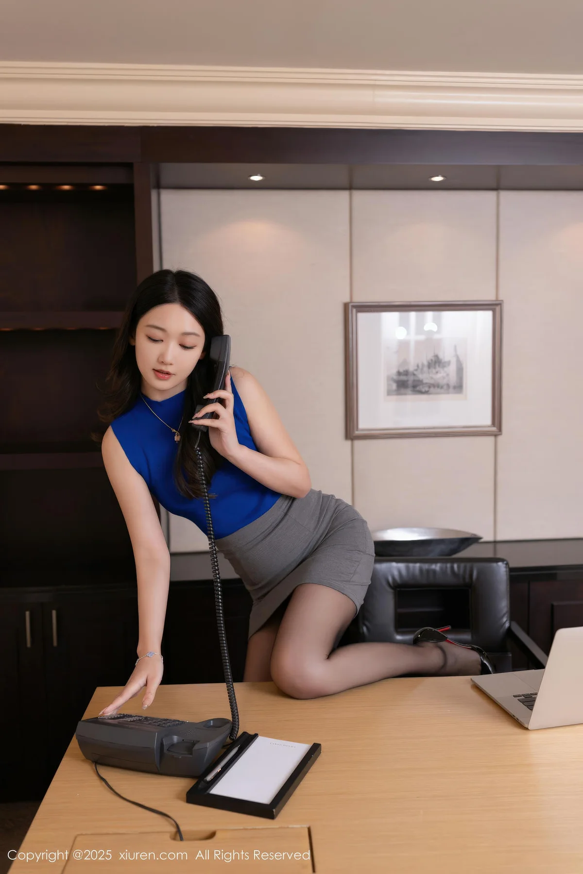 XiuRen 秀人 No.11027 唐安琪 蓝色无袖上衣 - 3