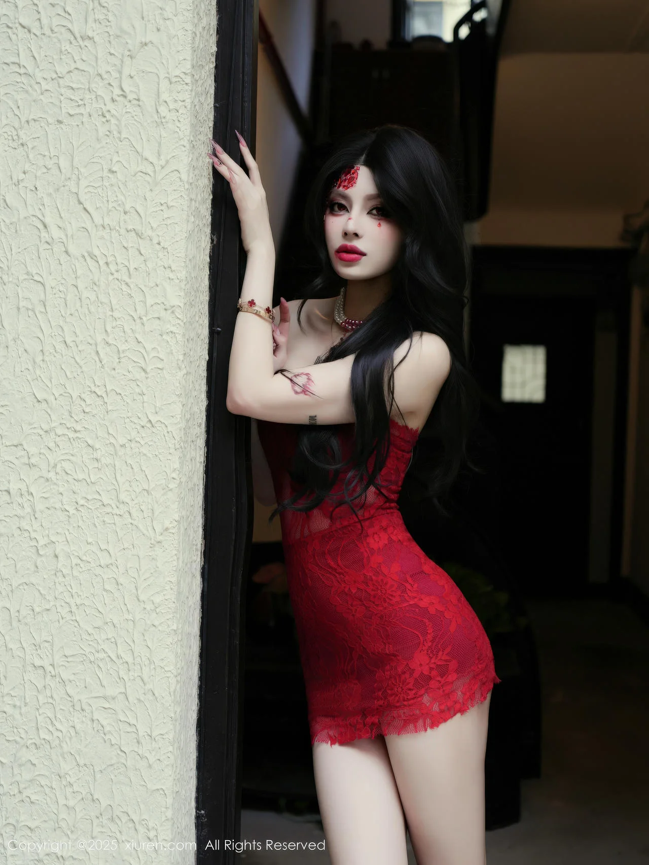 XiuRen 秀人 No.11032 四月月红色连衣短裙 - 1