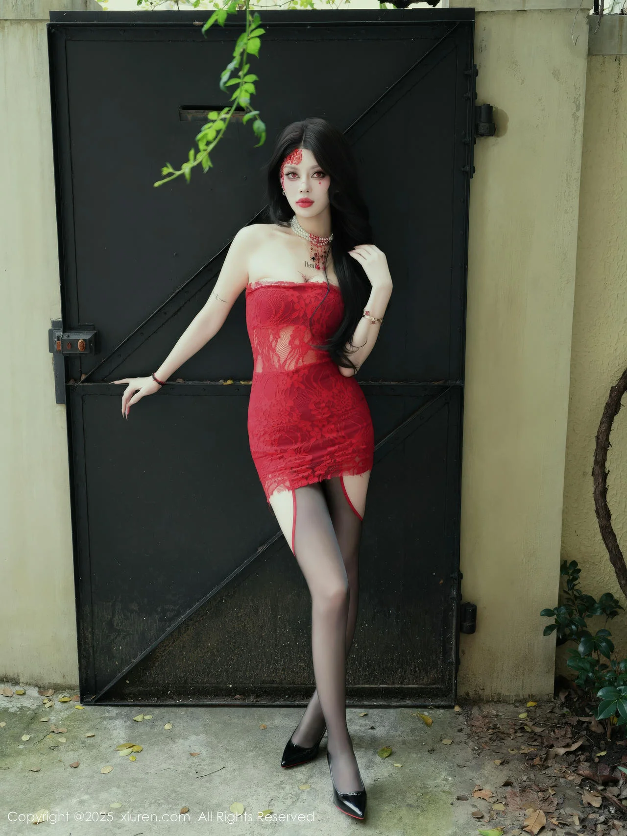 XiuRen 秀人 No.11032 四月月红色连衣短裙 - 3