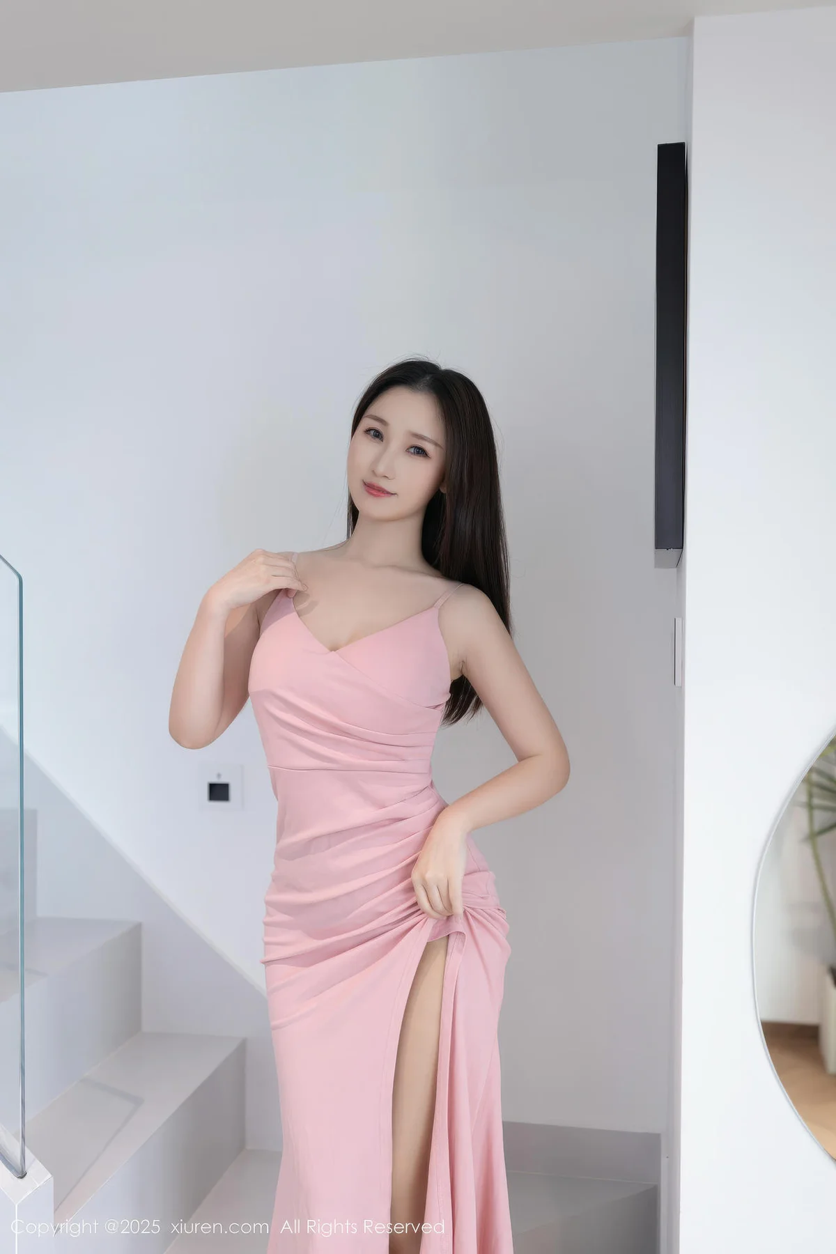 XiuRen 秀人 No.11034 杏子Yada 粉色连衣裙肉色丝袜 - 2