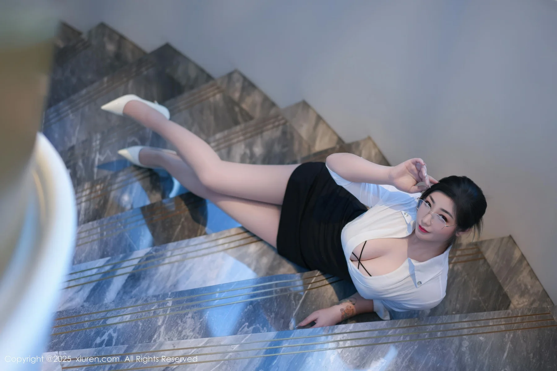 XiuRen 秀人 No.11045 妲己Toxic 短裙诱人肉色丝袜 - 2