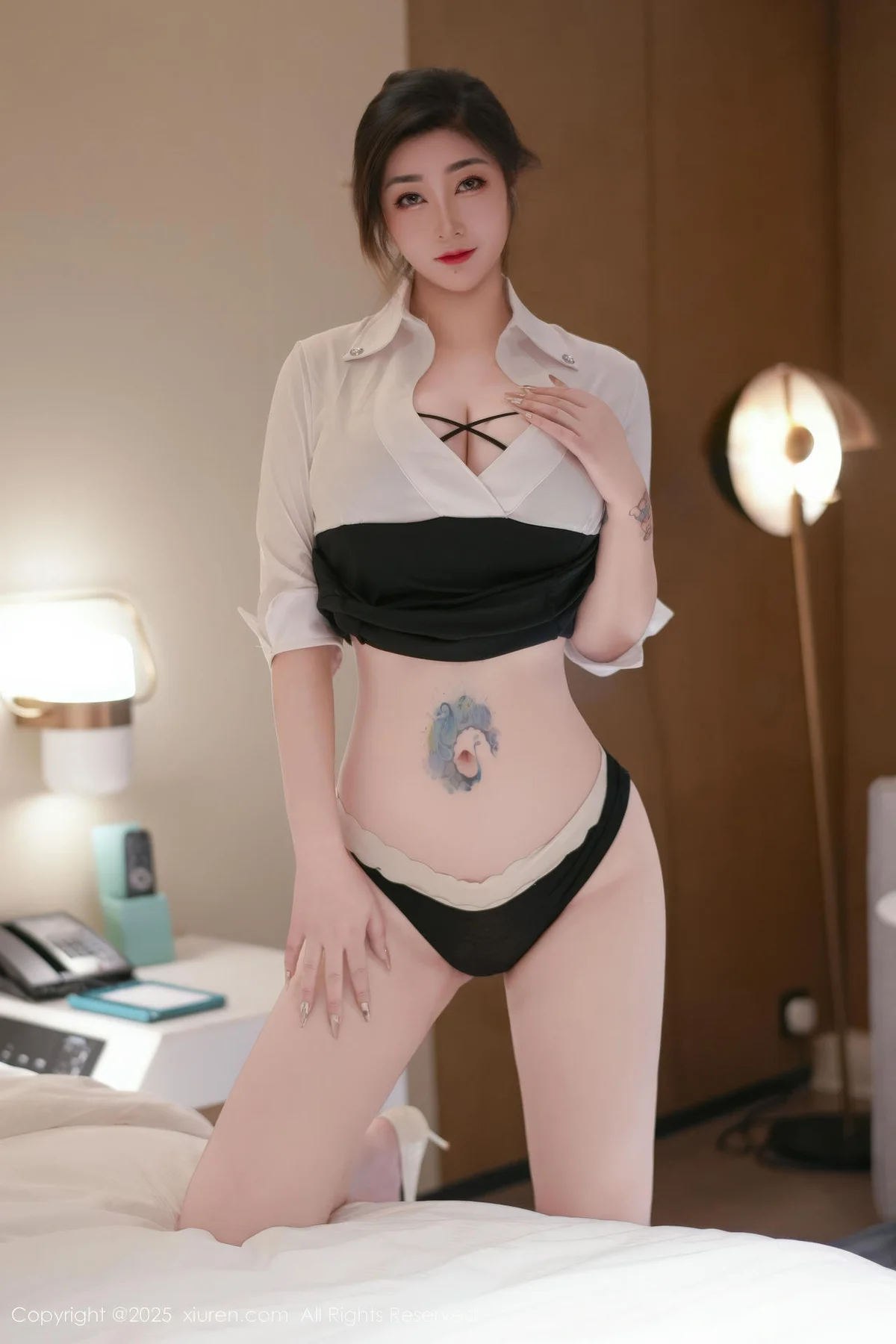 XiuRen 秀人 No.11045 妲己Toxic 短裙诱人肉色丝袜 - 1