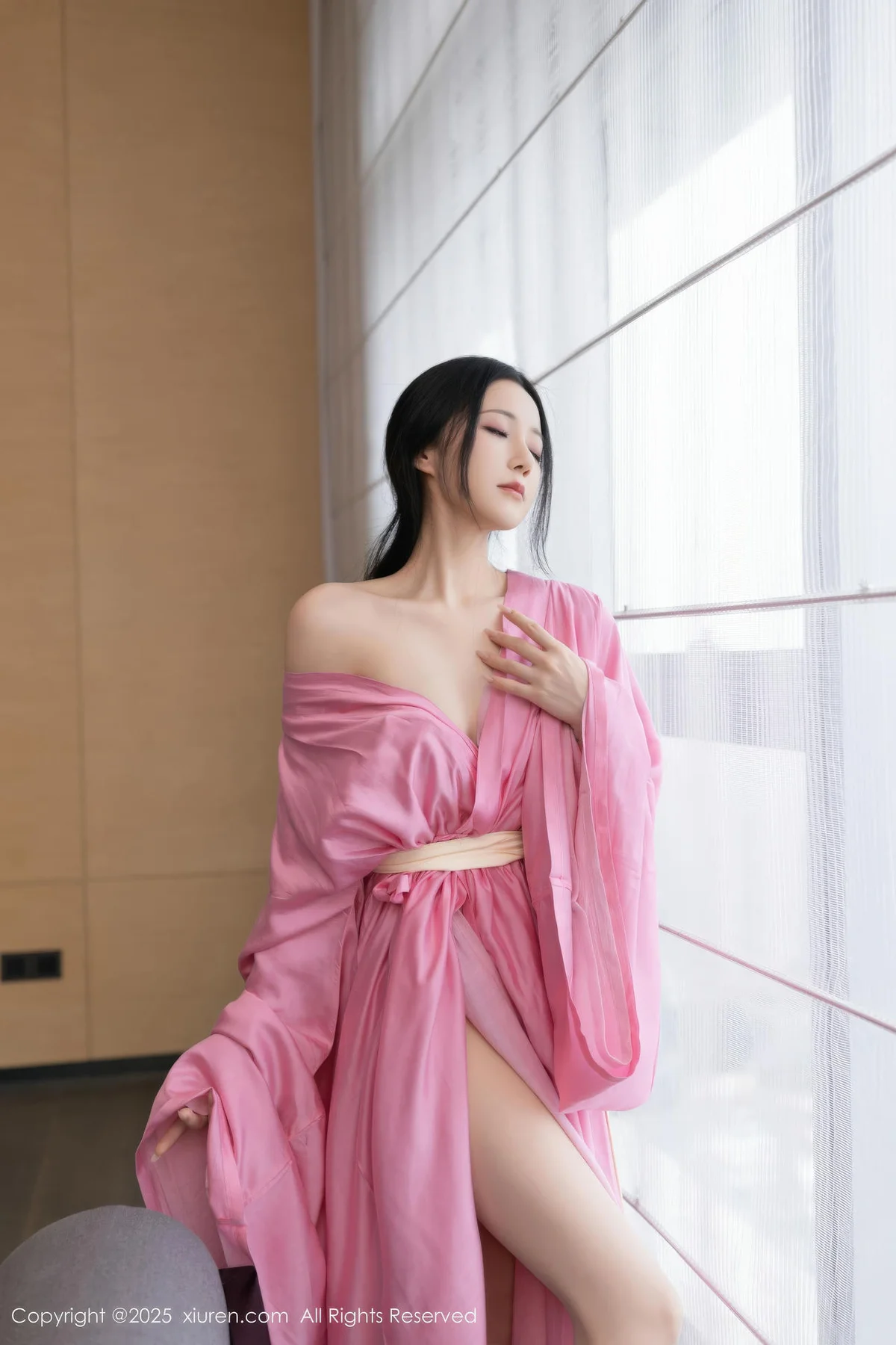 XiuRen 秀人 No.11049 鱼子酱Fish 粉色月影纱肉色丝袜 - 3