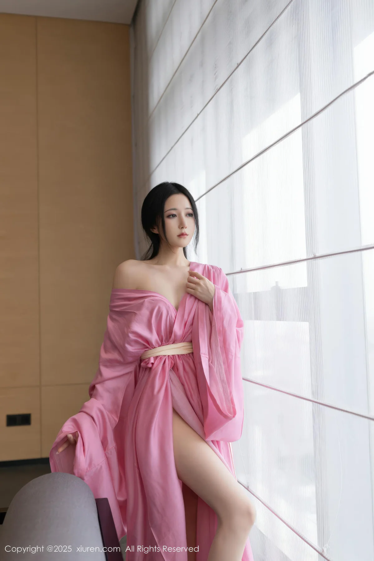 XiuRen 秀人 No.11049 鱼子酱Fish 粉色月影纱肉色丝袜 - 4