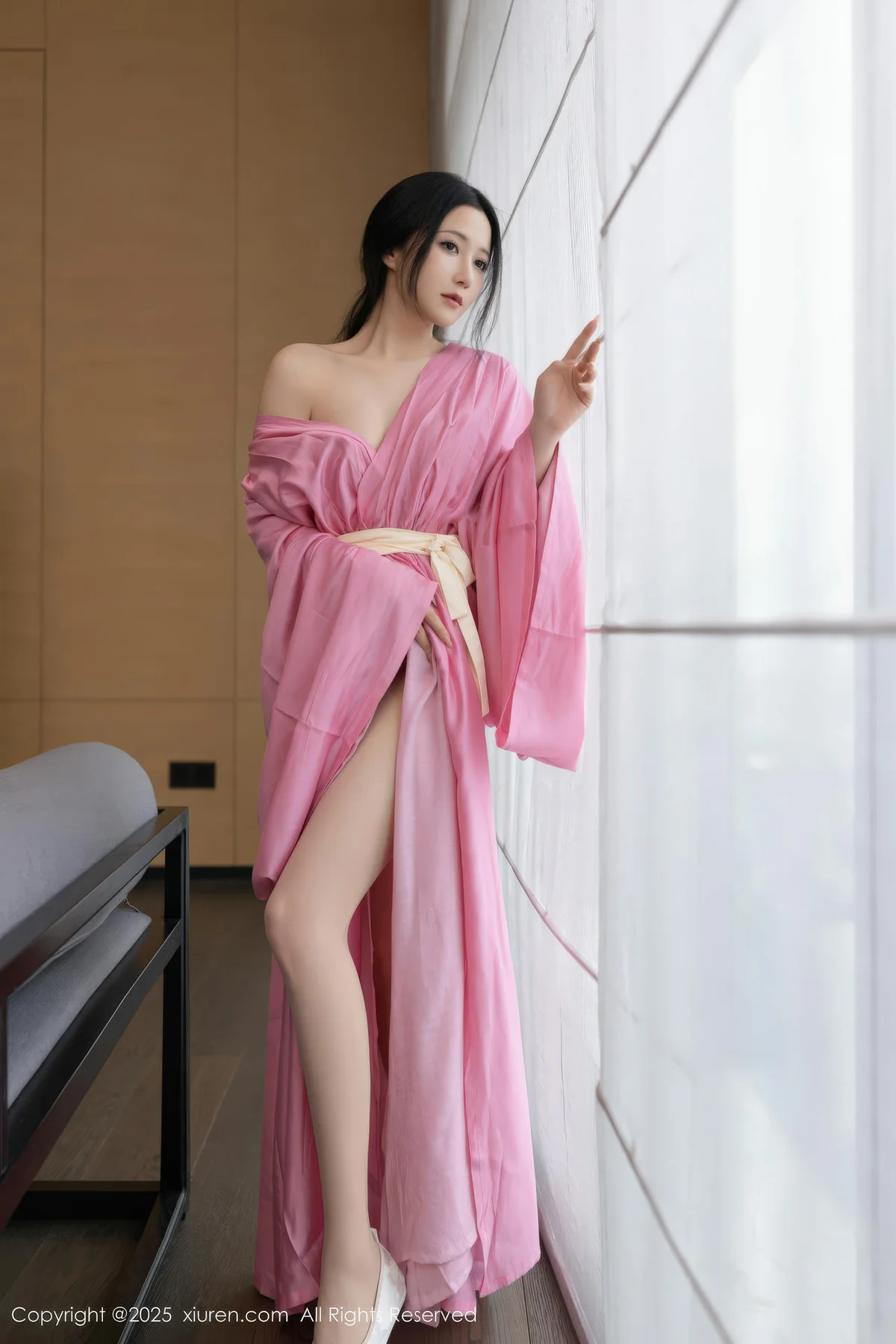 XiuRen 秀人 No.11049 鱼子酱Fish 粉色月影纱肉色丝袜 - 10