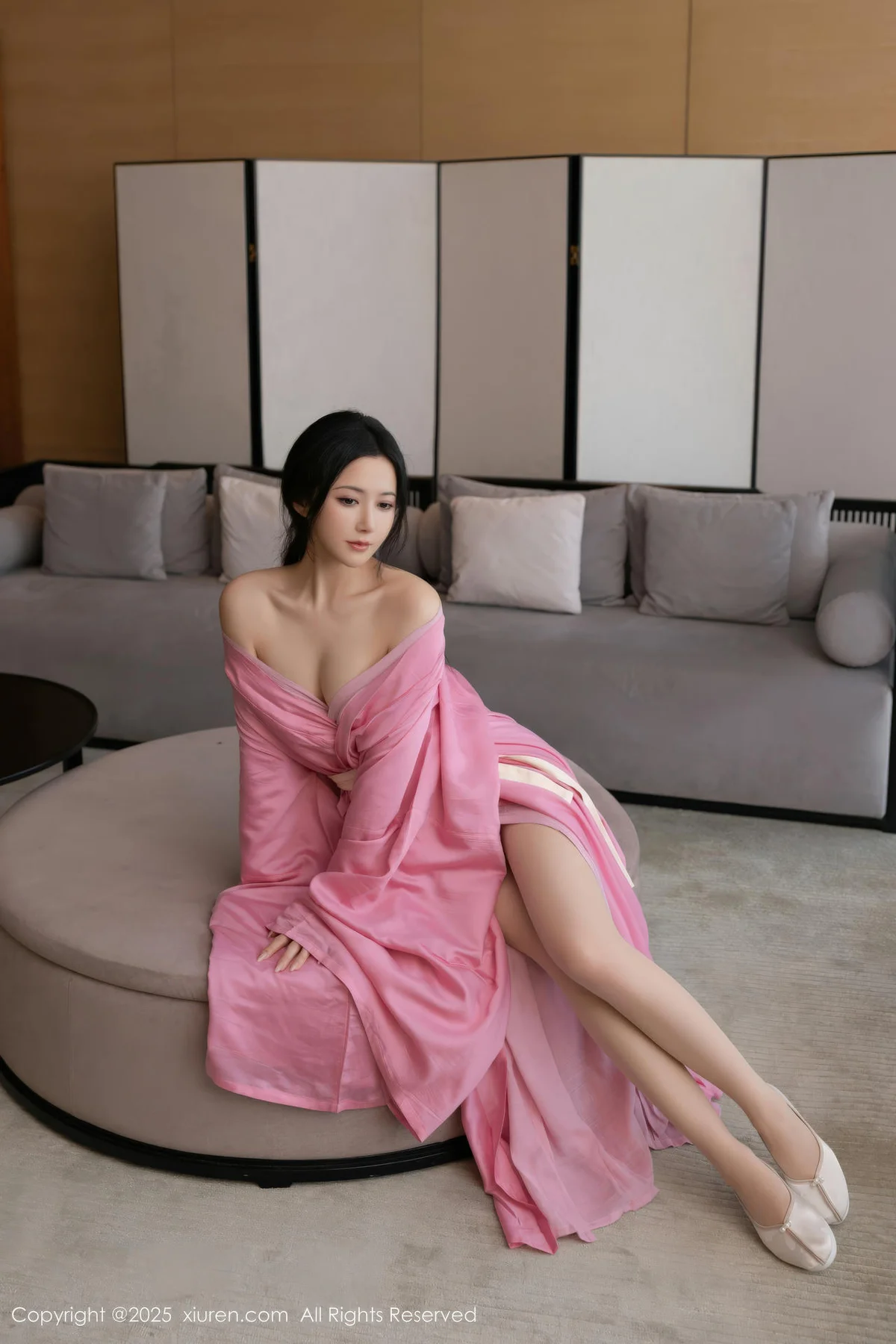 XiuRen 秀人 No.11049 鱼子酱Fish 粉色月影纱肉色丝袜 - 10