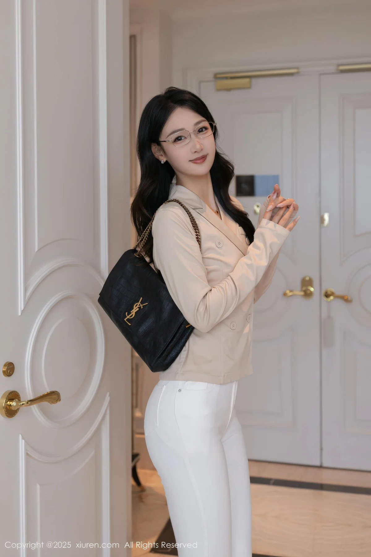 XiuRen 秀人 No.11053 唐安琪 浅色情趣内衣 - 2