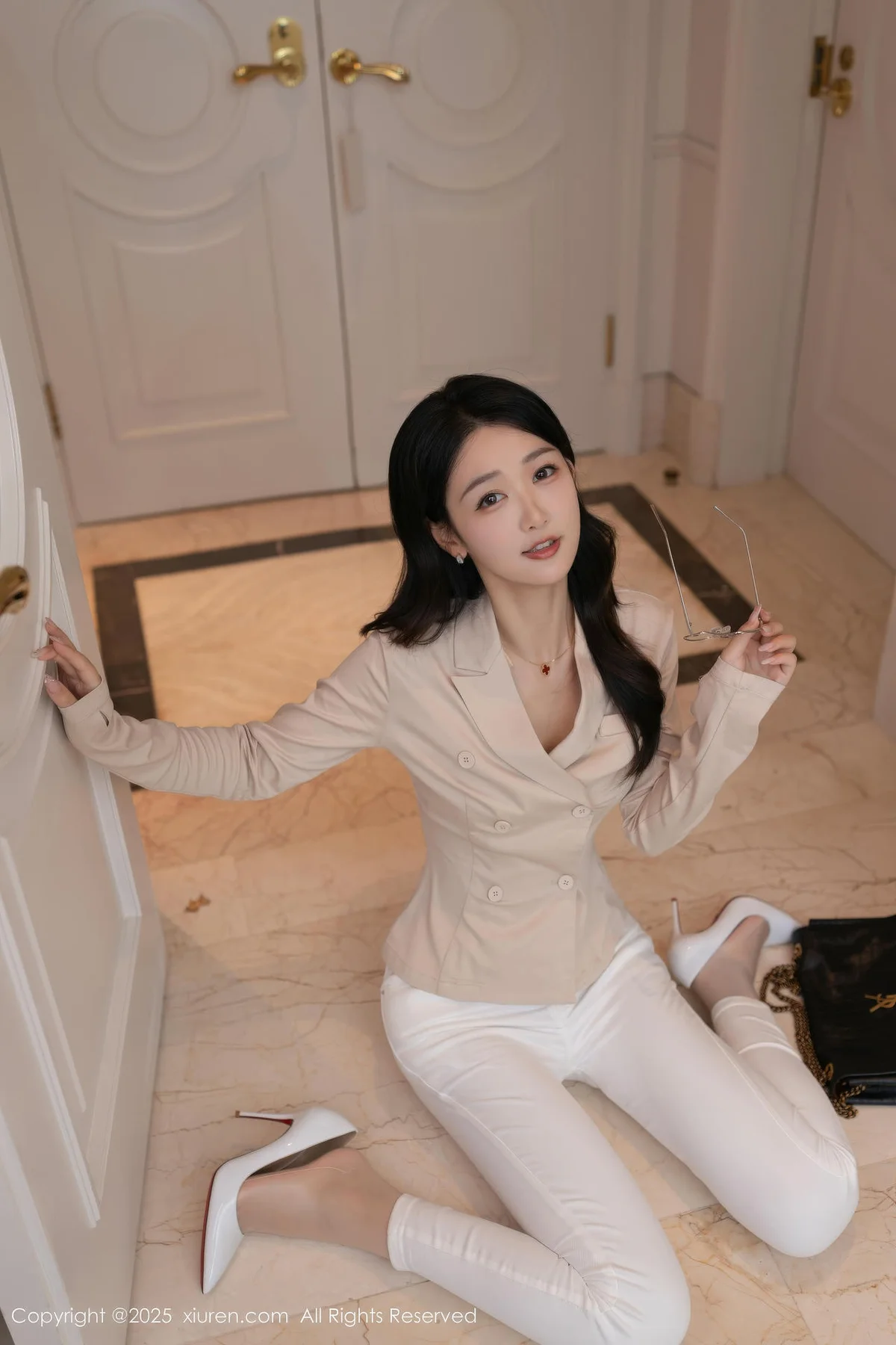 XiuRen 秀人 No.11053 唐安琪 浅色情趣内衣 - 8