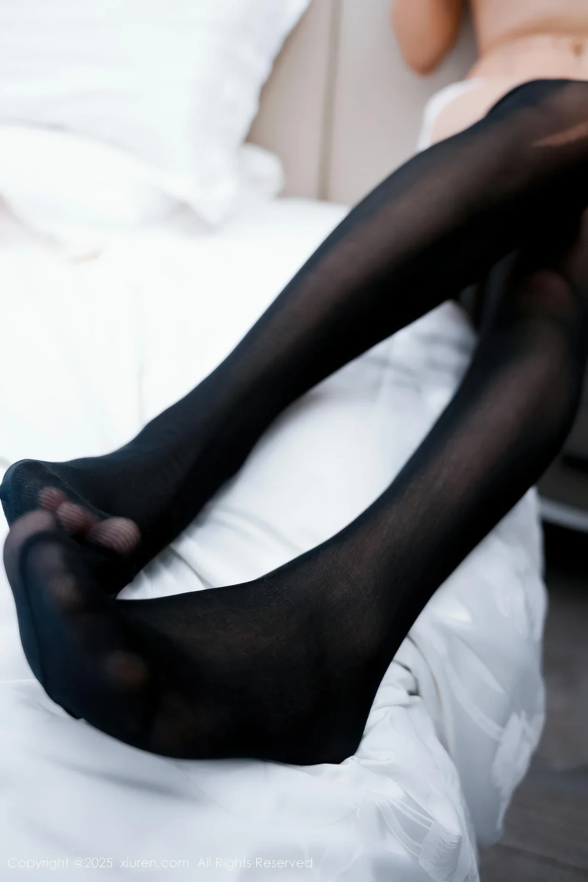 XiuRen 秀人 No.11054 艾米丽 蓝色包臀裙极致美腿 - 6