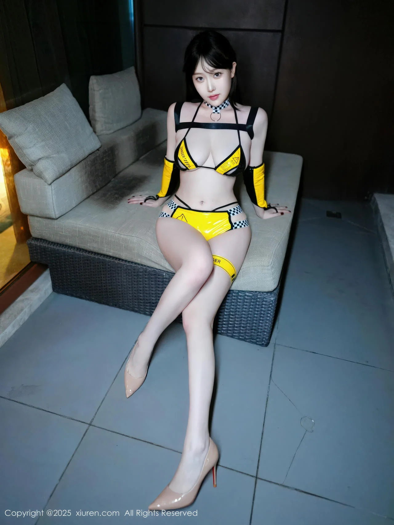 XiuRen 秀人 No.11056 李沁恩lrene 黄色赛车服美腿 - 8