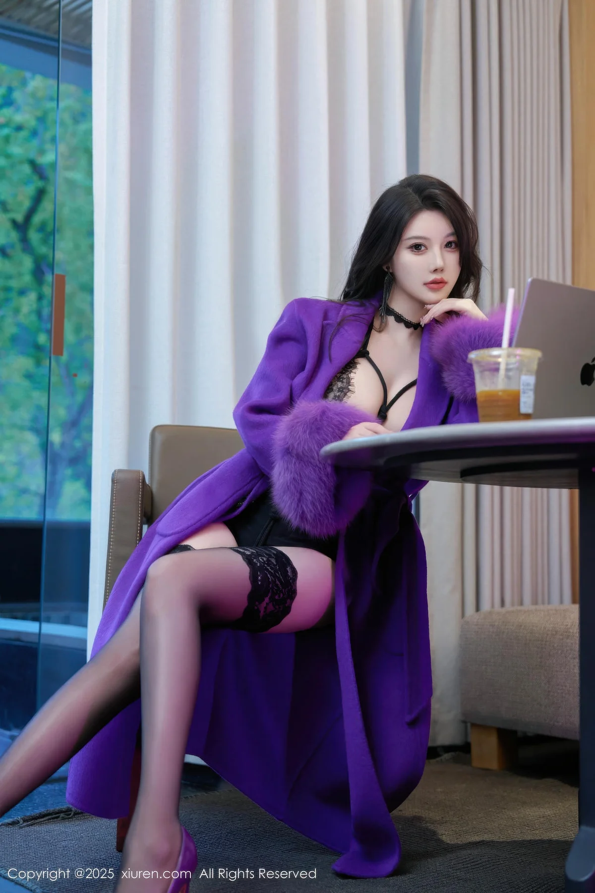 XiuRen 秀人 No.11063 CHENCHEN 紫色大衣魅惑黑丝 - 8