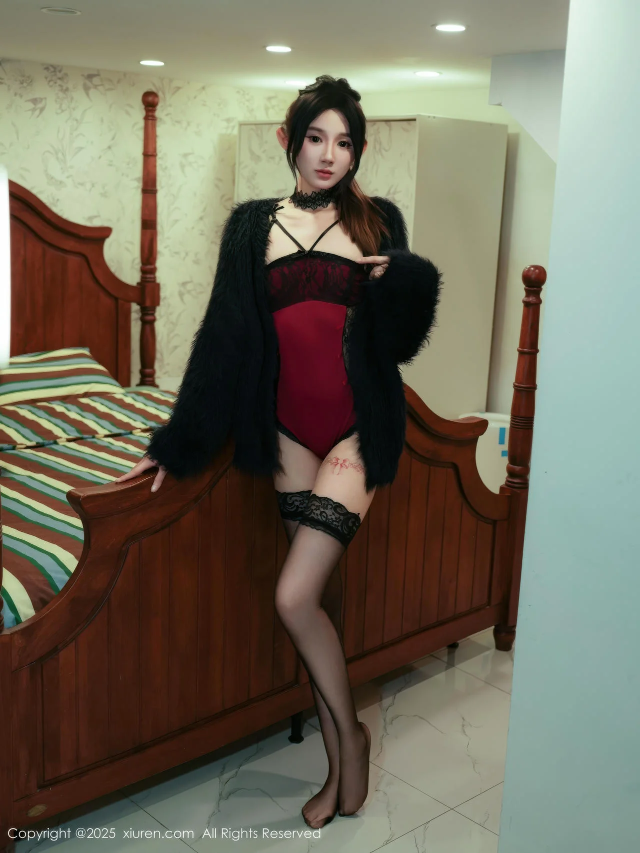 XiuRen 秀人 No.11072 桃子姐姐 吊带黑丝美腿 - 1