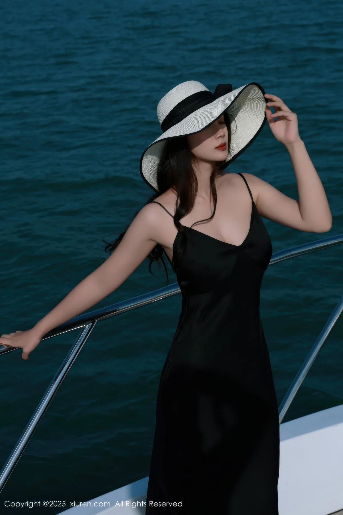 XiuRen 秀人 No.11074 南乔 黑色连衣短裙 - 2