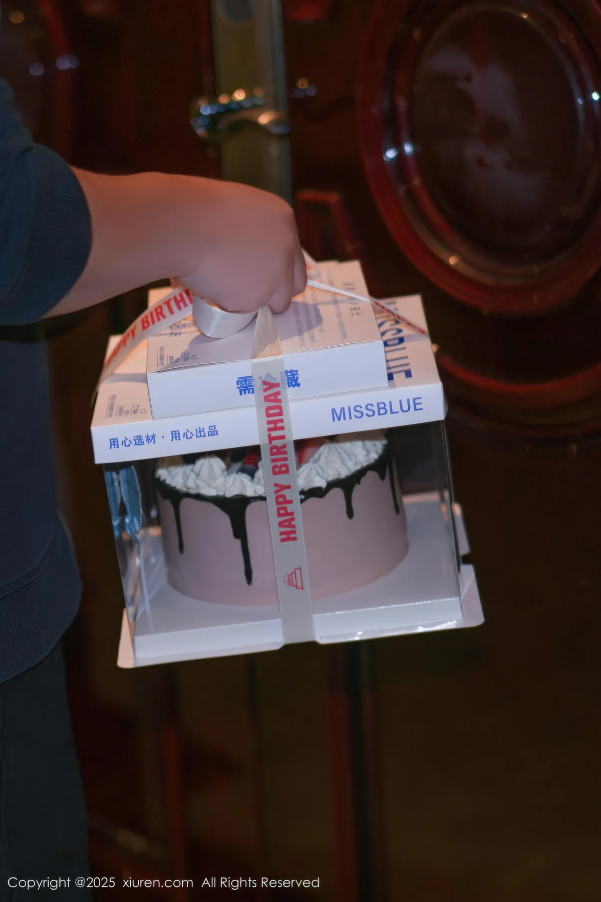 XiuRen 秀人 No.11080 Twins桃之天夭模特合集 - 1