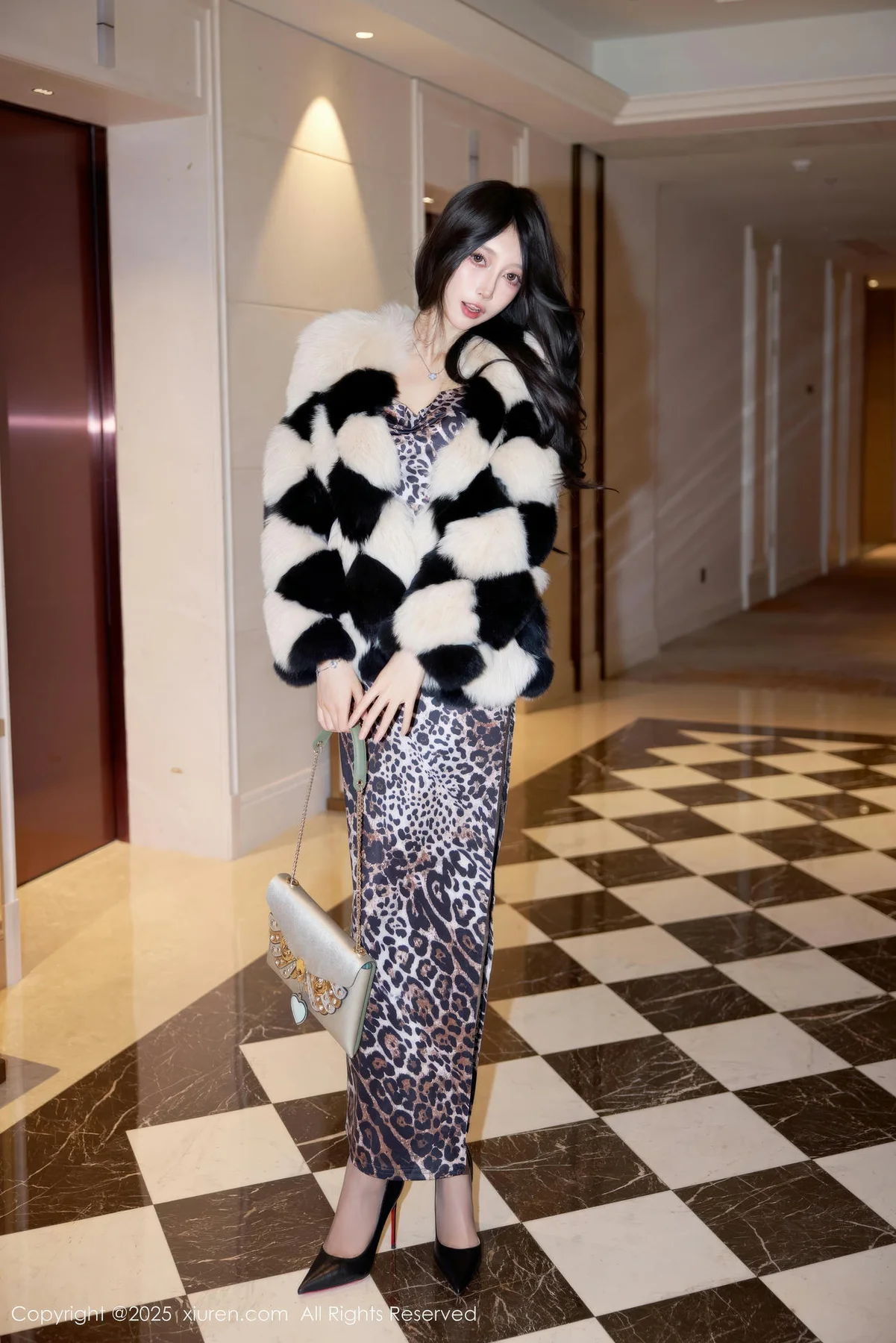 XiuRen 秀人 No.11082 玥儿玥er 豹纹吊带性感写真 - 3