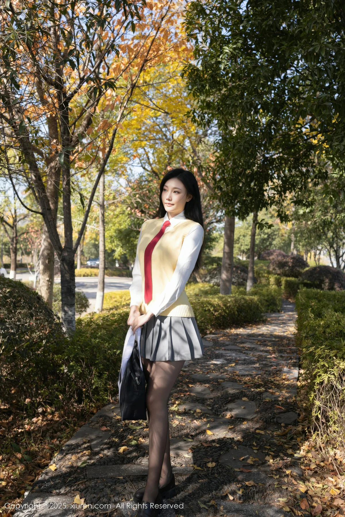 XiuRen 秀人 No.11087 安然anran 性感学生装扮搭 - 2