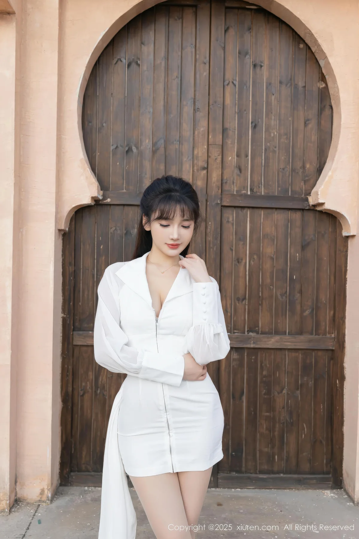 XiuRen 秀人 No.11100 陆萱萱 白色套装诱人肉色丝袜 - 10