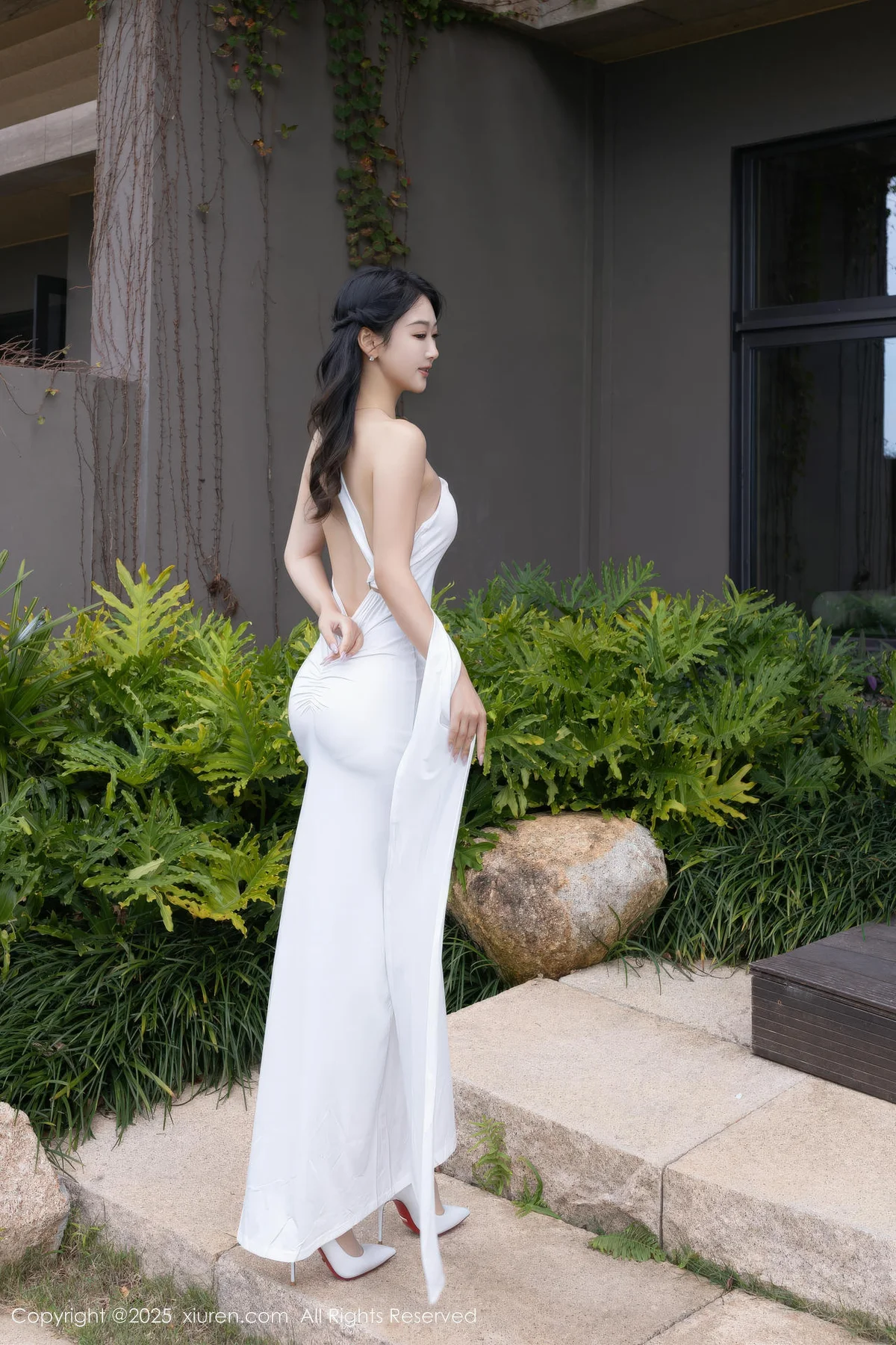 XiuRen 秀人 No.11109 唐安琪 白色长裙诱人肉色丝袜 - 7