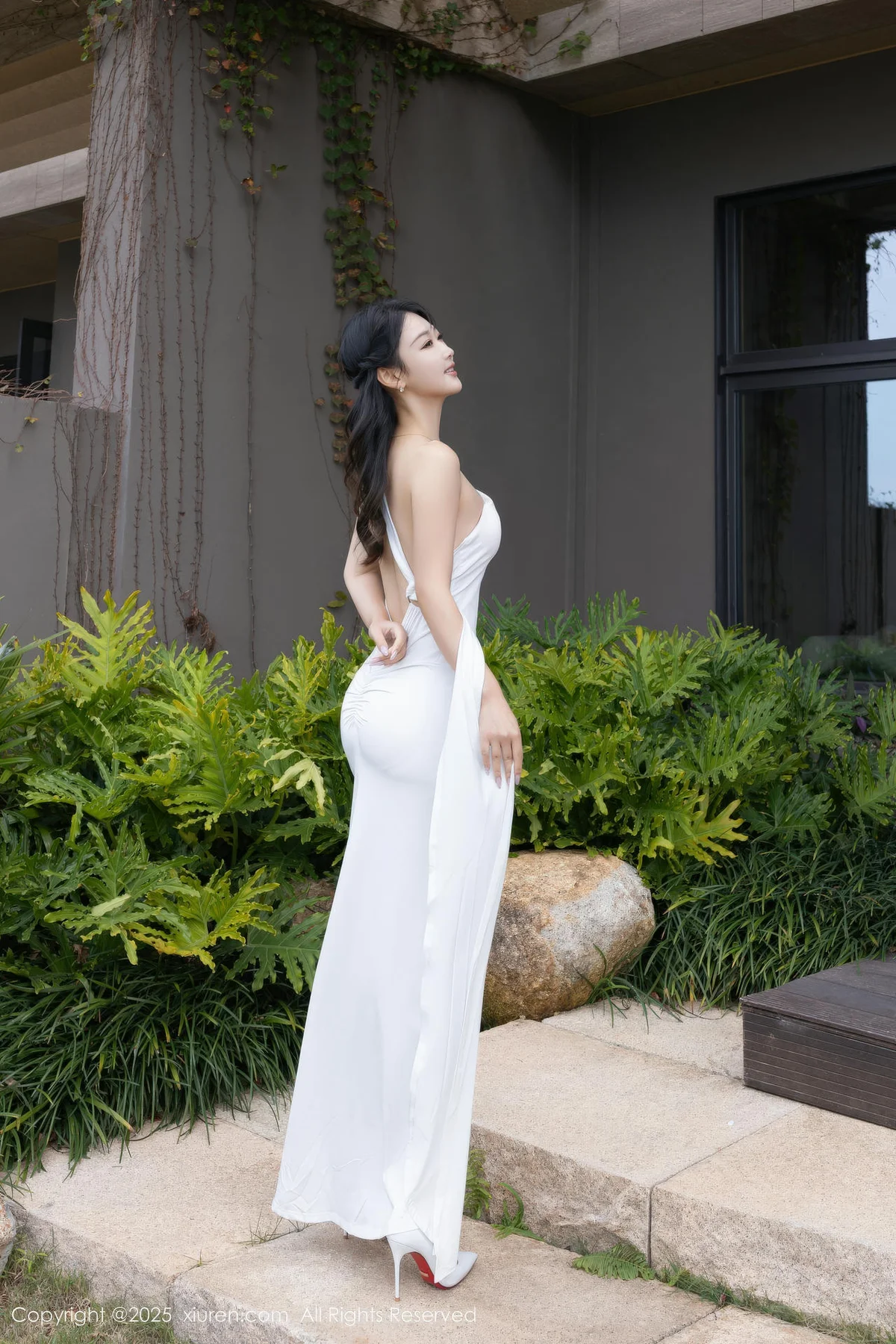 XiuRen 秀人 No.11109 唐安琪 白色长裙诱人肉色丝袜 - 9
