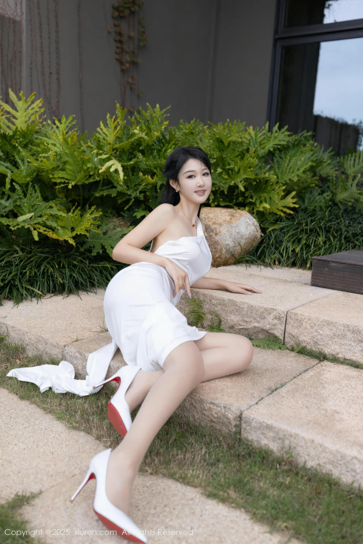 XiuRen 秀人 No.11109 唐安琪 白色长裙诱人肉色丝袜 - 8