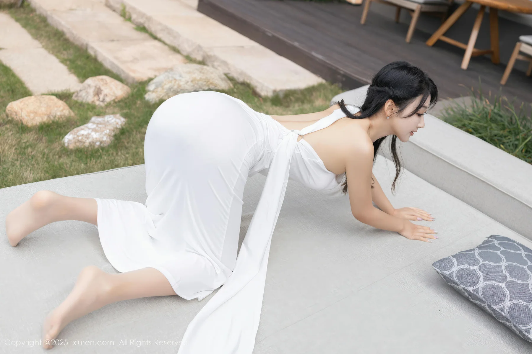 XiuRen 秀人 No.11109 唐安琪 白色长裙诱人肉色丝袜 - 7