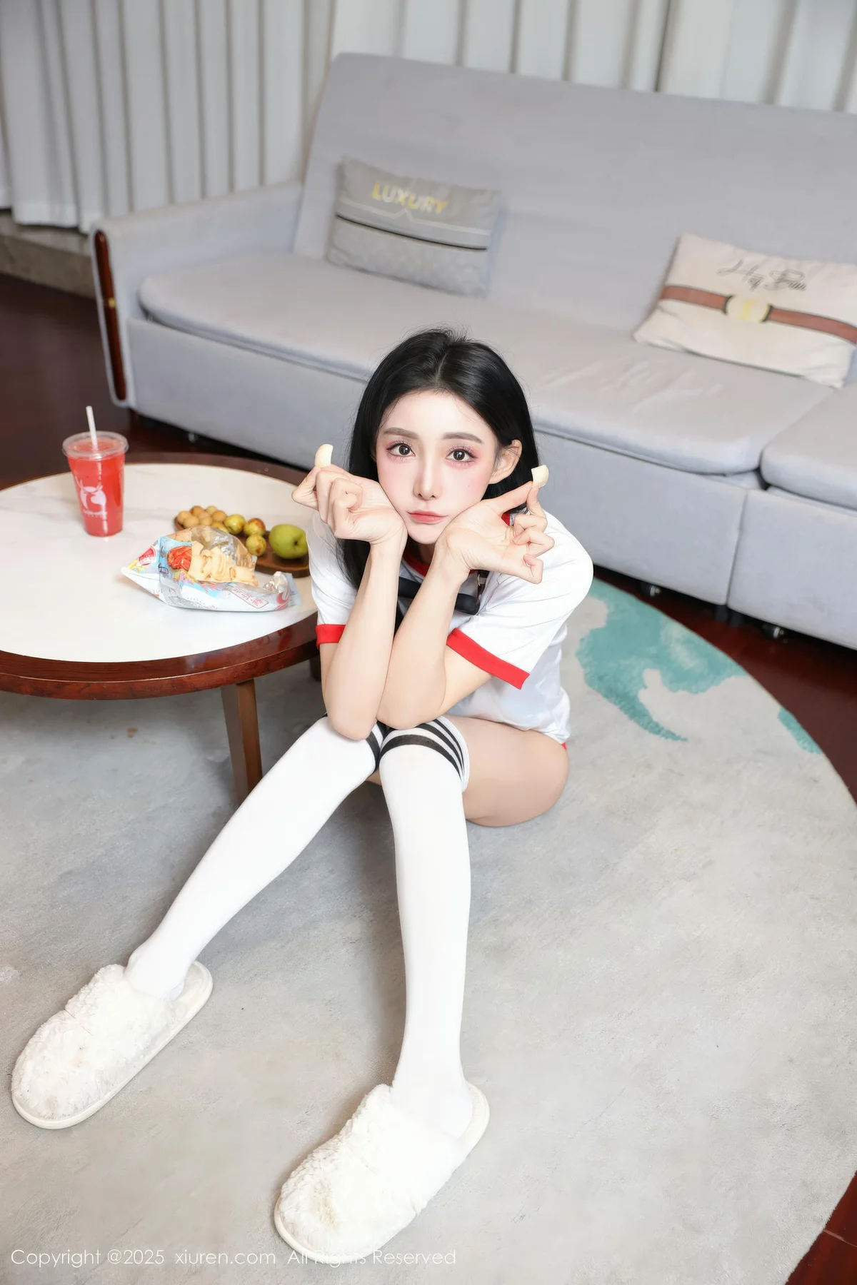 XiuRen 秀人 No.11110 许微微呀 白色T恤性感诱人丝袜 - 8