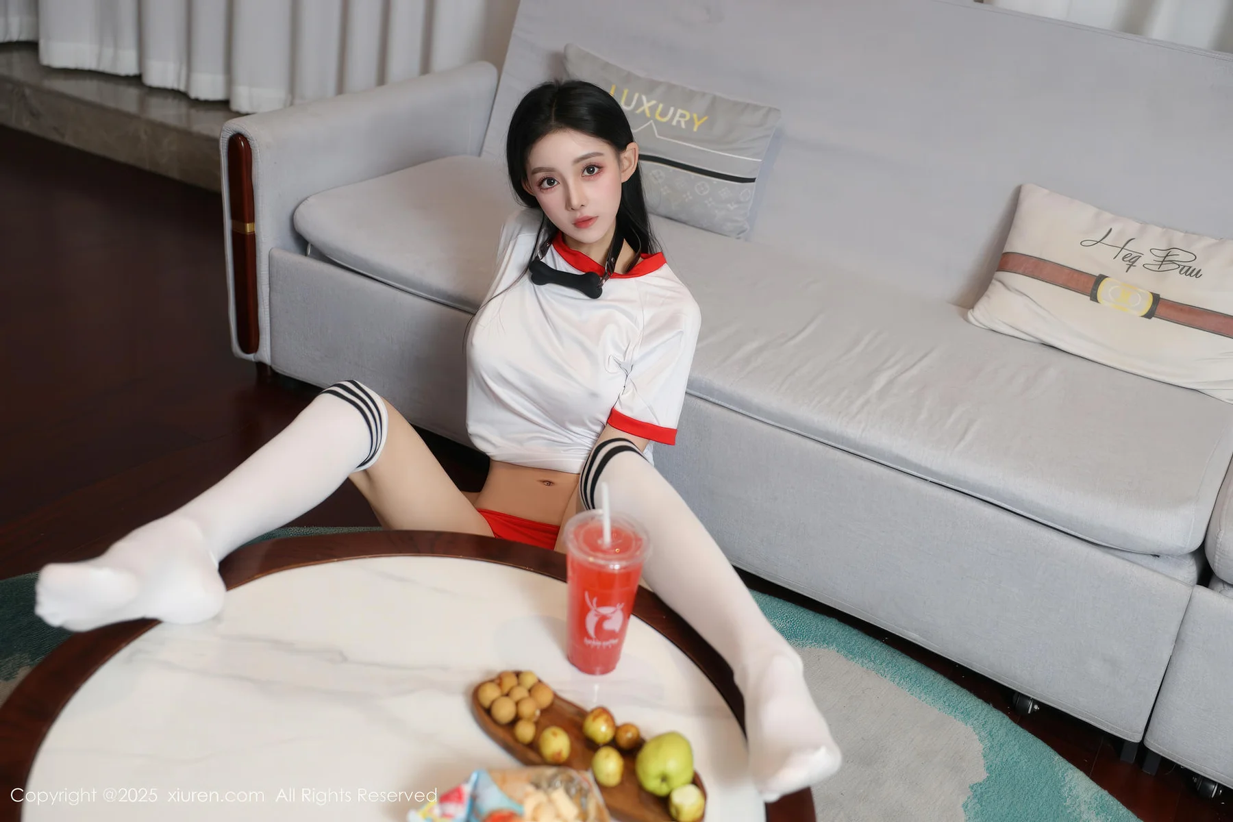 XiuRen 秀人 No.11110 许微微呀 白色T恤性感诱人丝袜 - 7