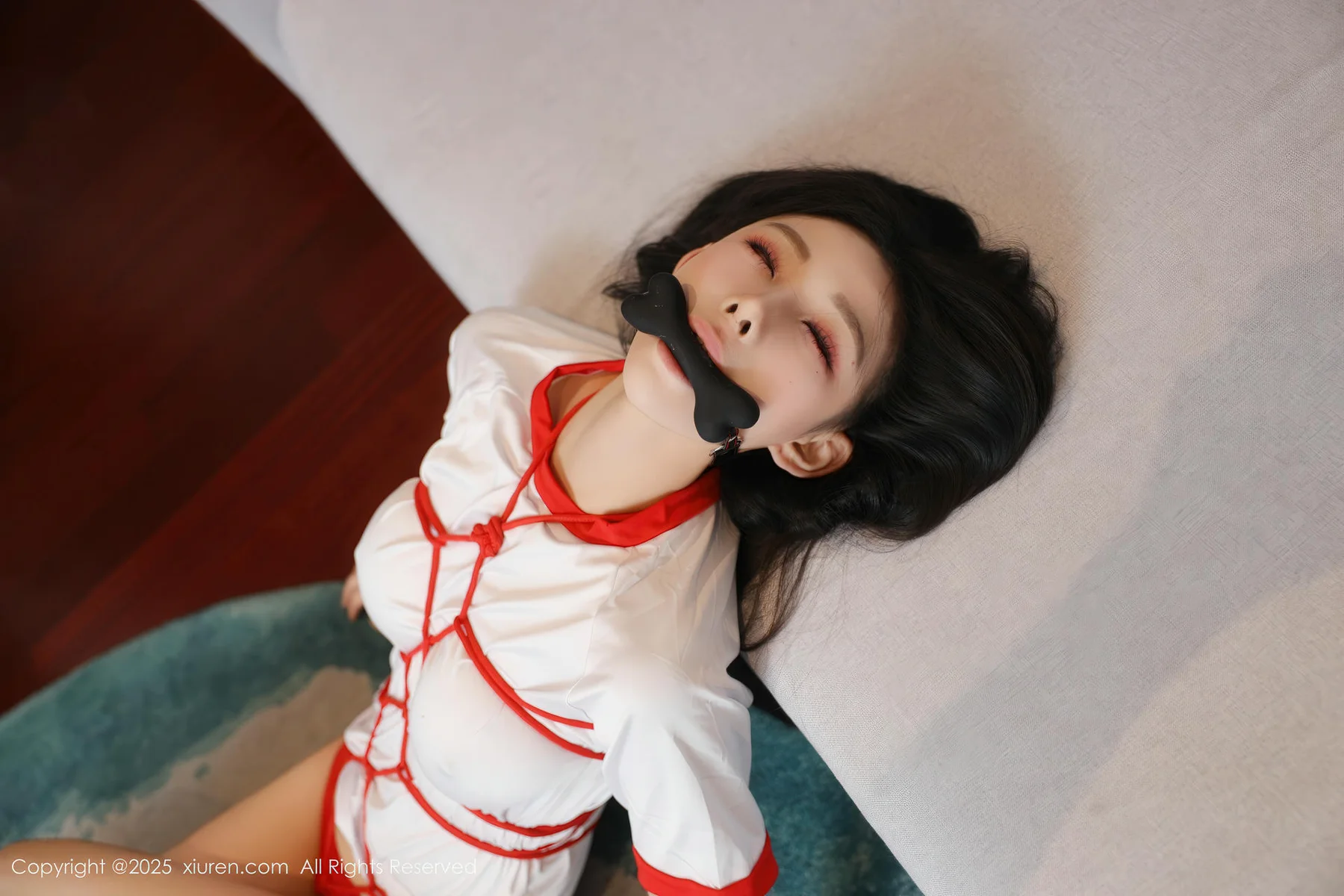 XiuRen 秀人 No.11110 许微微呀 白色T恤性感诱人丝袜 - 7