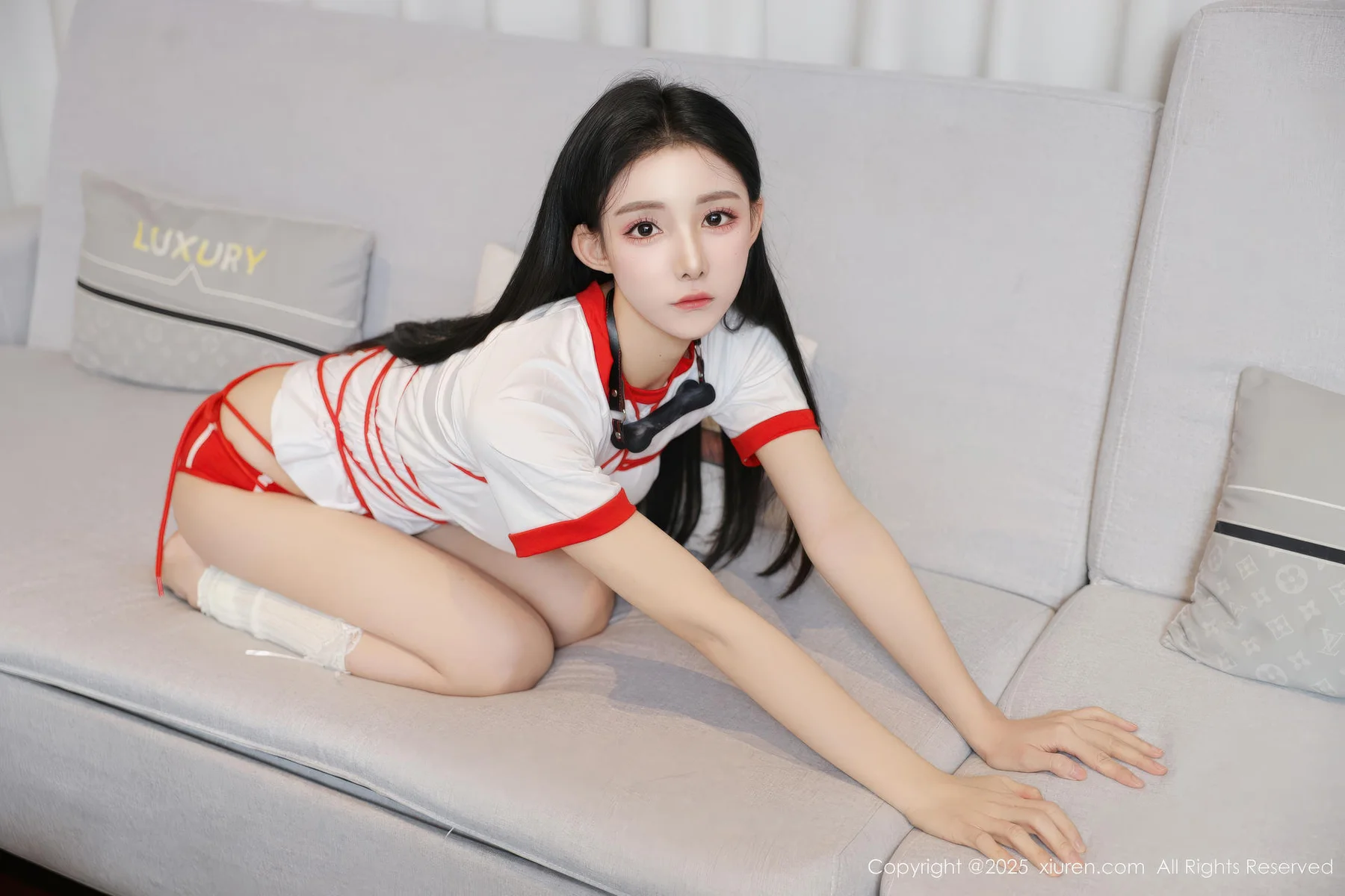 XiuRen 秀人 No.11110 许微微呀 白色T恤性感诱人丝袜 - 7