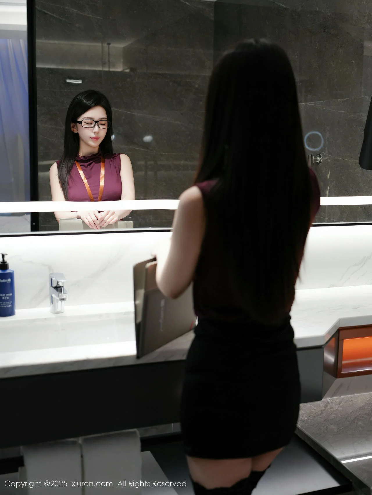 XiuRen 秀人 No.11135 烧烧小桃 性感OL服饰 - 4