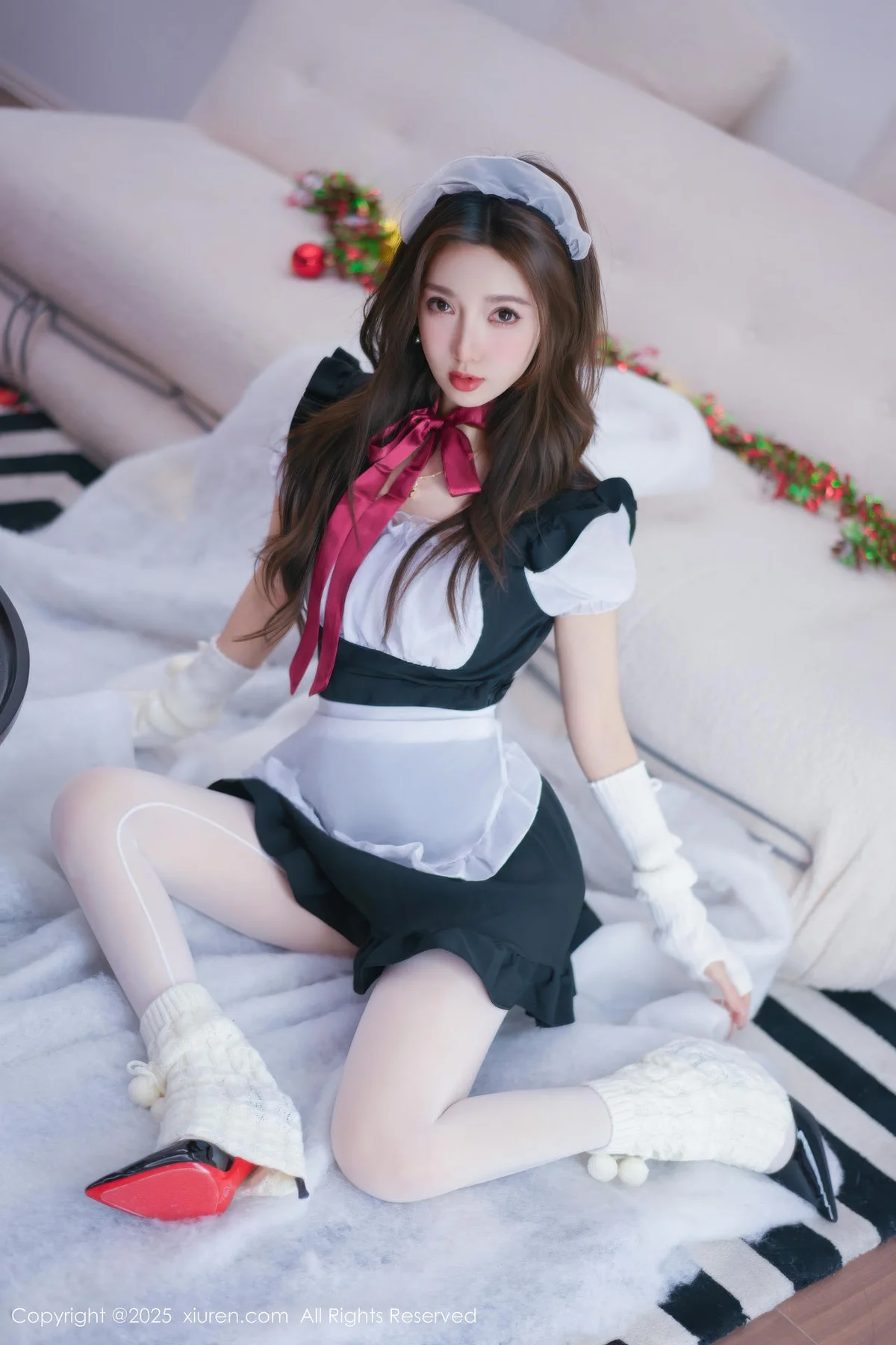 XiuRen 秀人 No.11152 Twins桃桃 性感女仆装扮 - 2