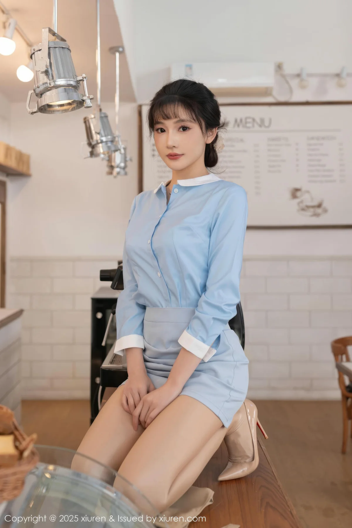 XiuRen 秀人 No.11159 陆萱萱 杏色短裙白色蕾丝 - 2