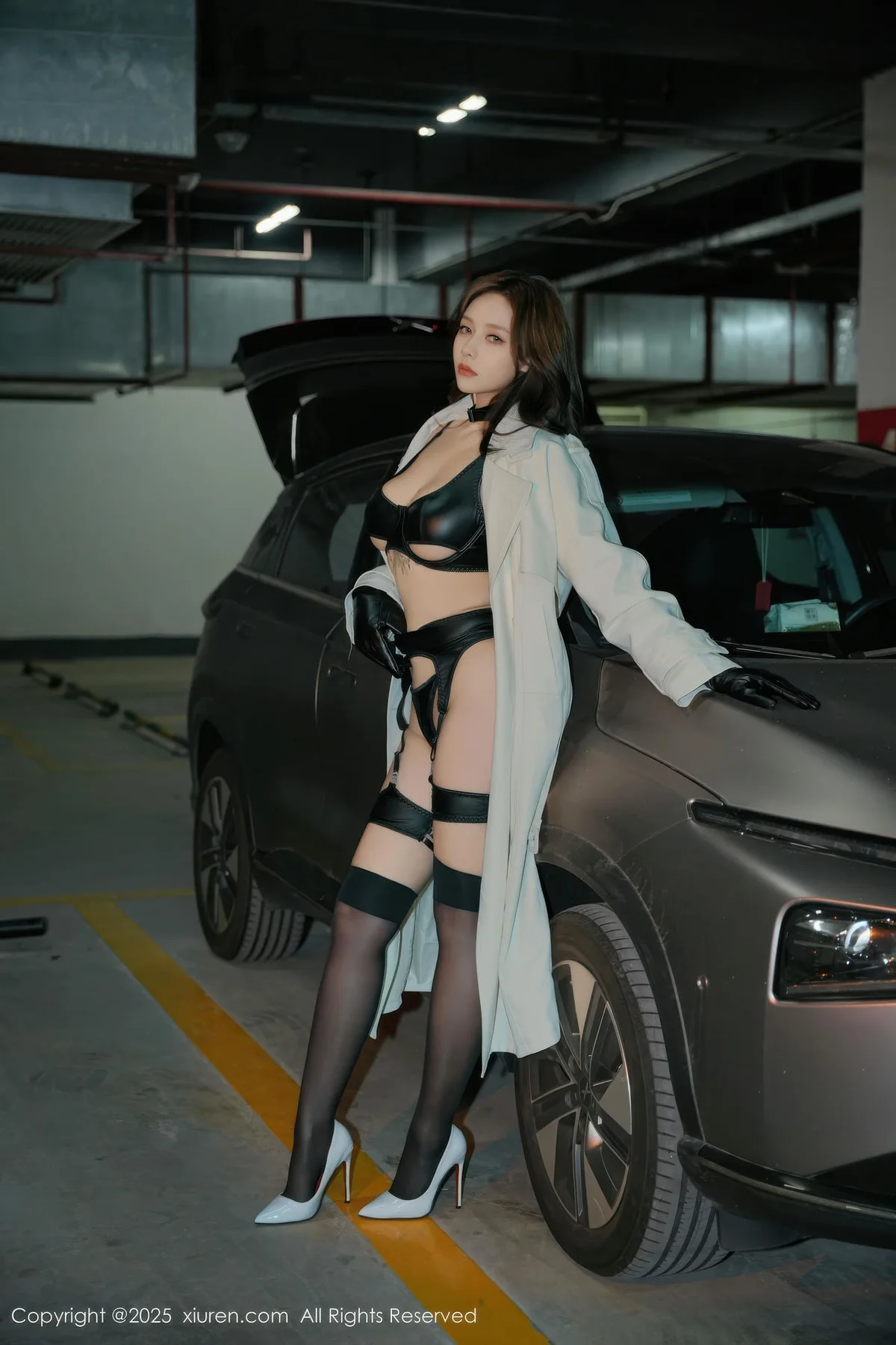 XiuRen 秀人 No.11176 娜比 黑色情趣内衣 - 1