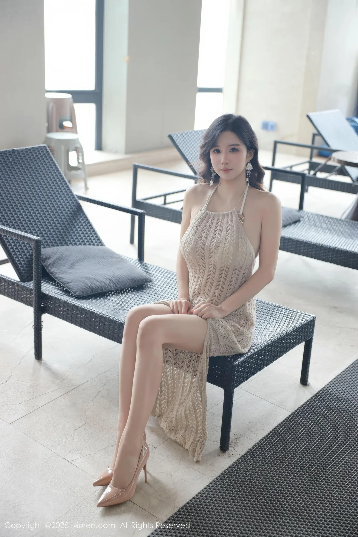 XiuRen 秀人 No.11182 小肉肉咪 浅色连衣裙白色泳衣 - 2