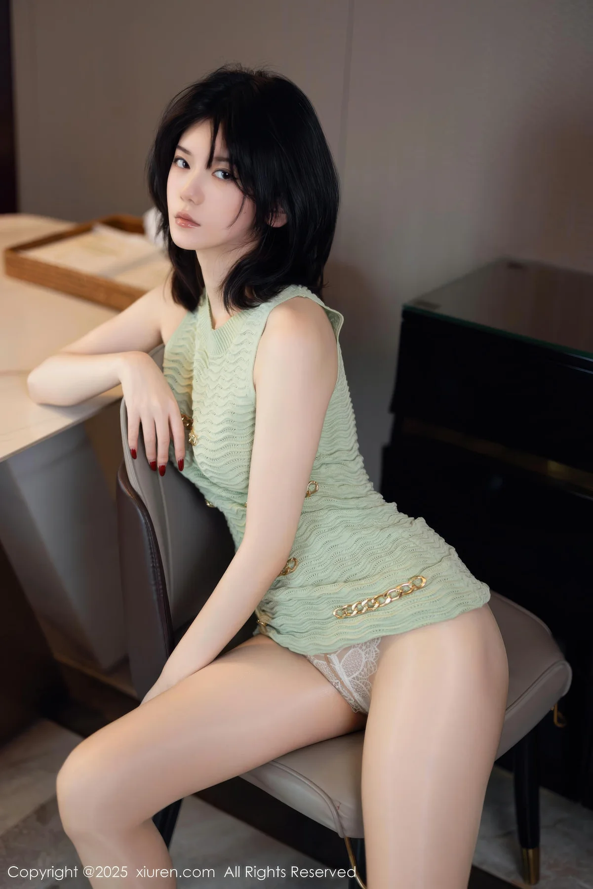 XiuRen 秀人 No.11183 凌七七 绿灰连衣短裙 - 4